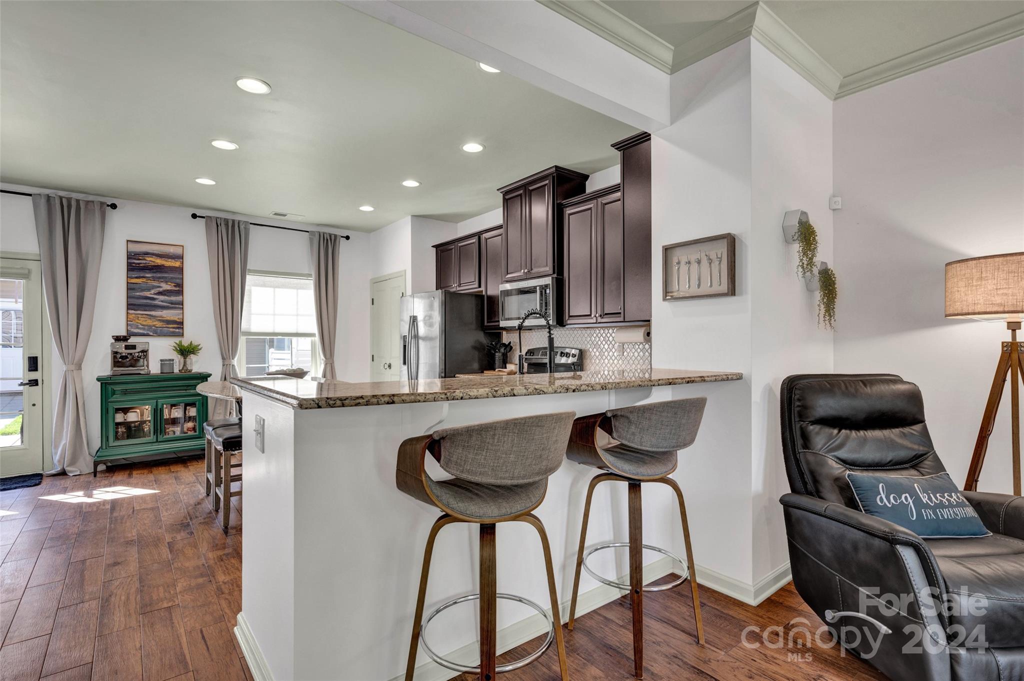 6874 Colonial Garden Drive