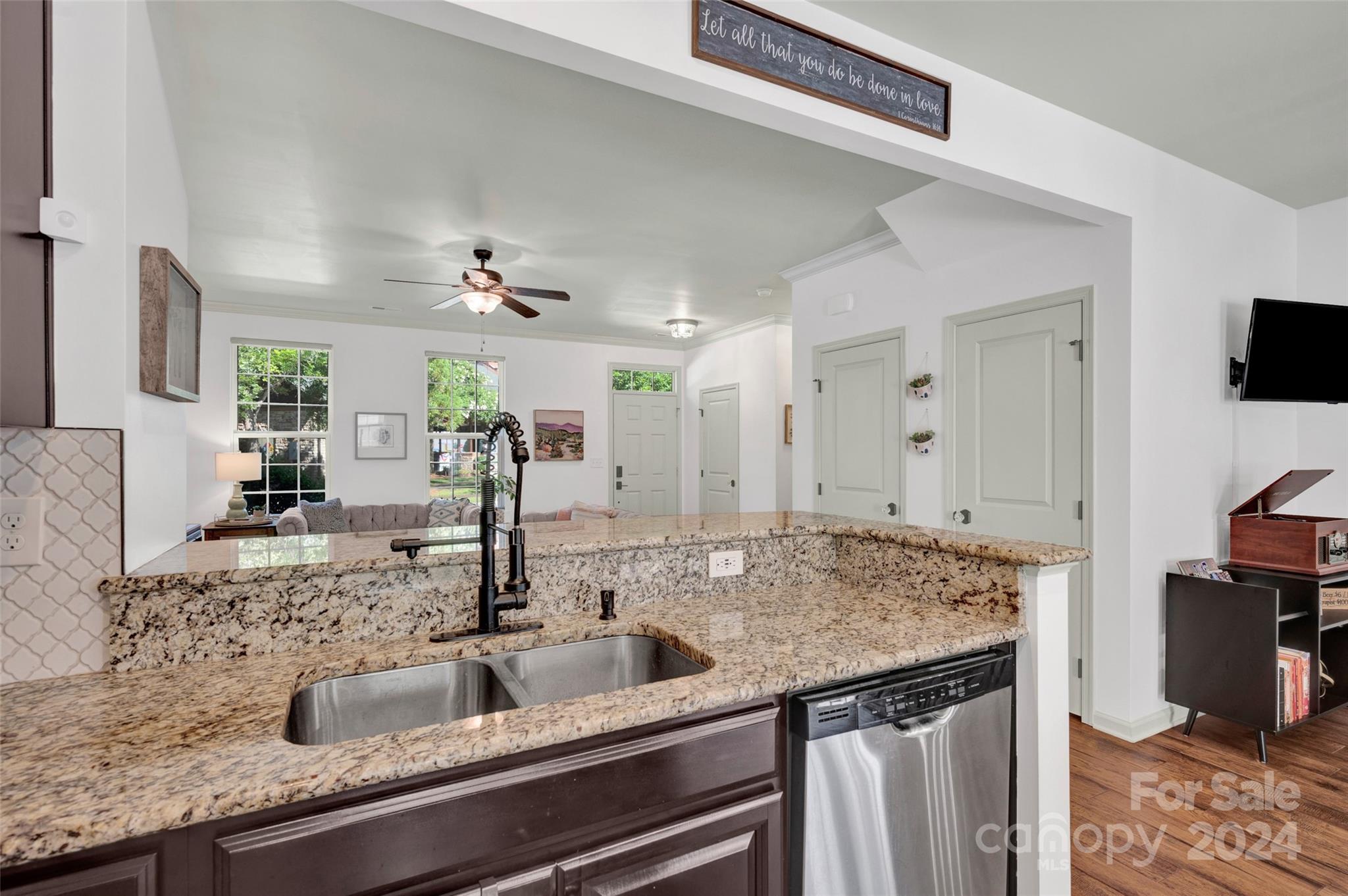 6874 Colonial Garden Drive