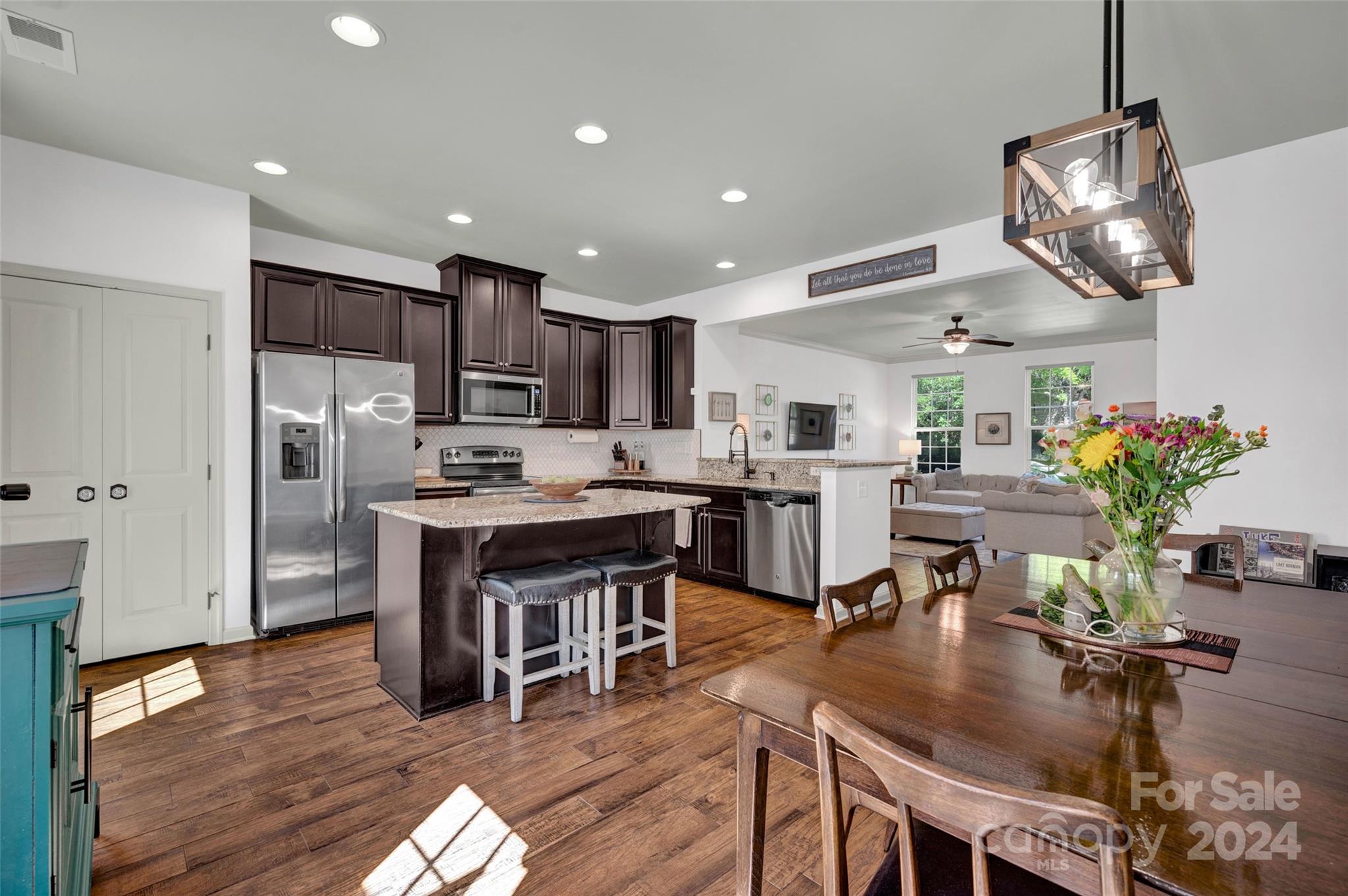 6874 Colonial Garden Drive