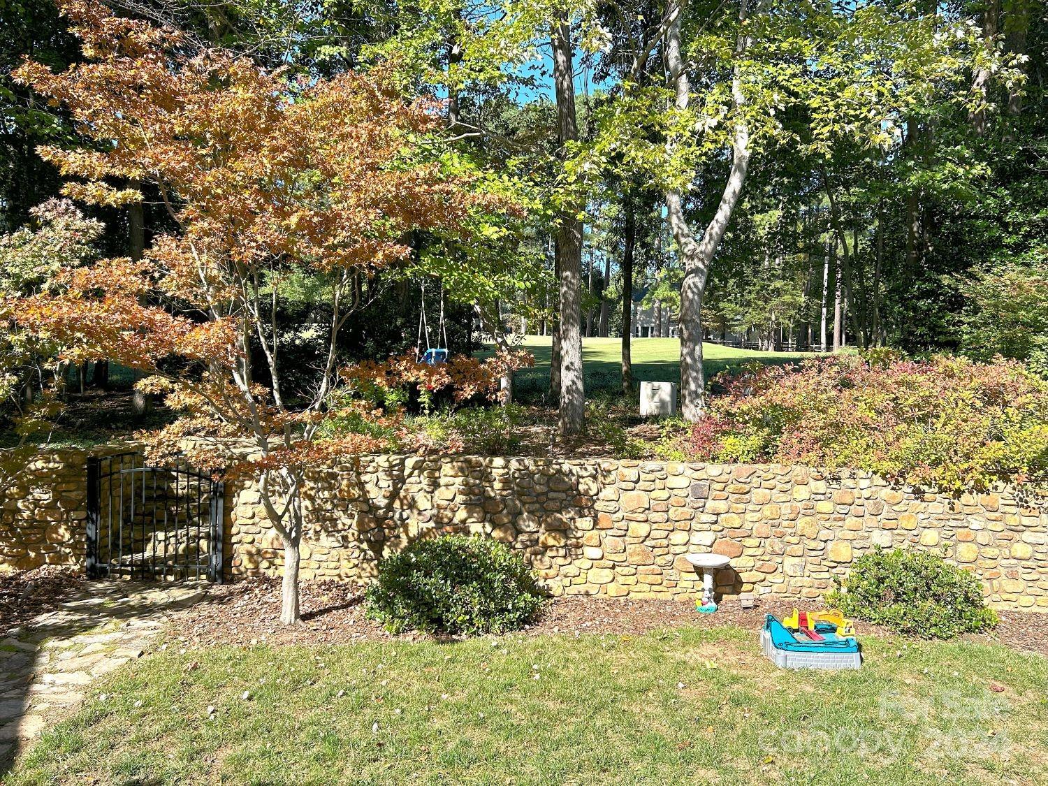 116 Montrose Drive