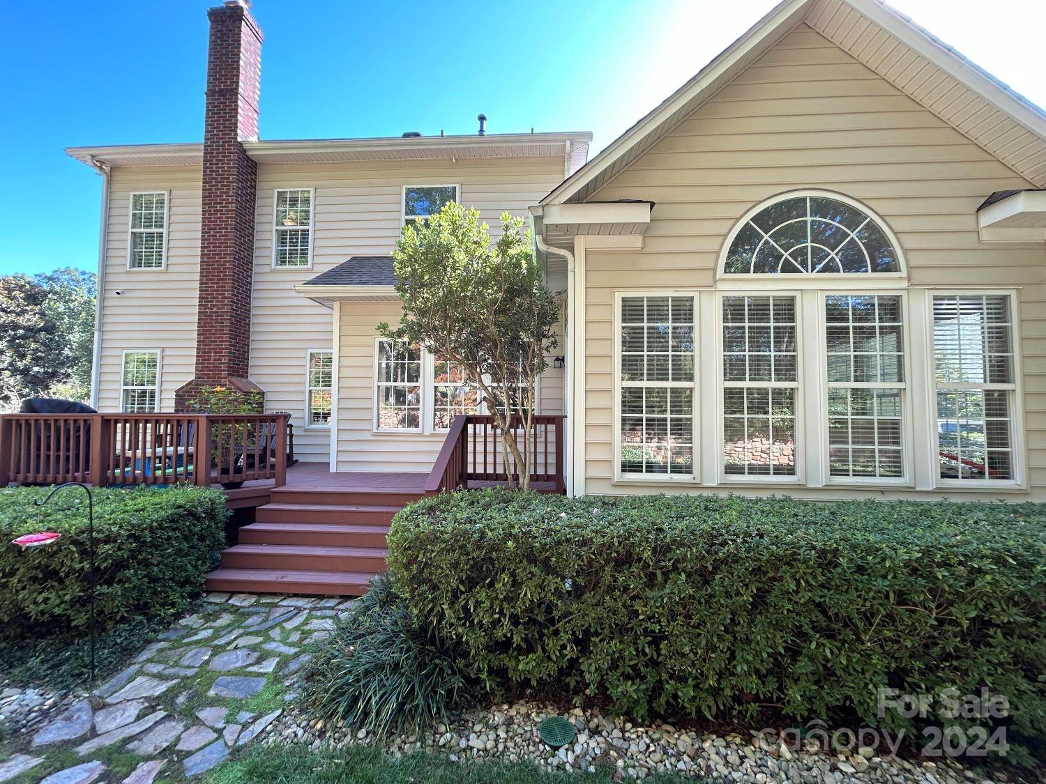 116 Montrose Drive
