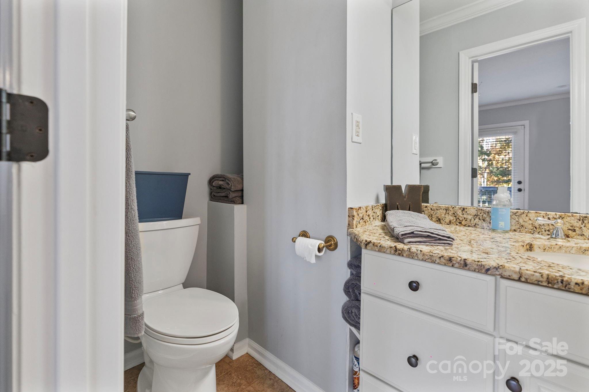 466 Lakeview Shores Loop