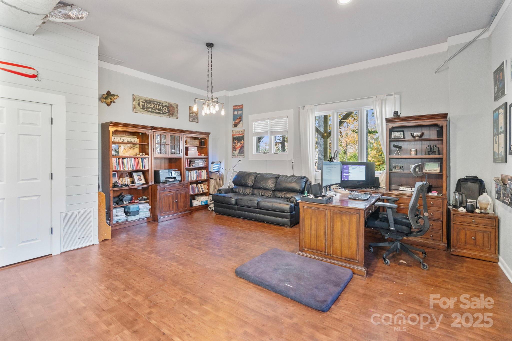 466 Lakeview Shores Loop