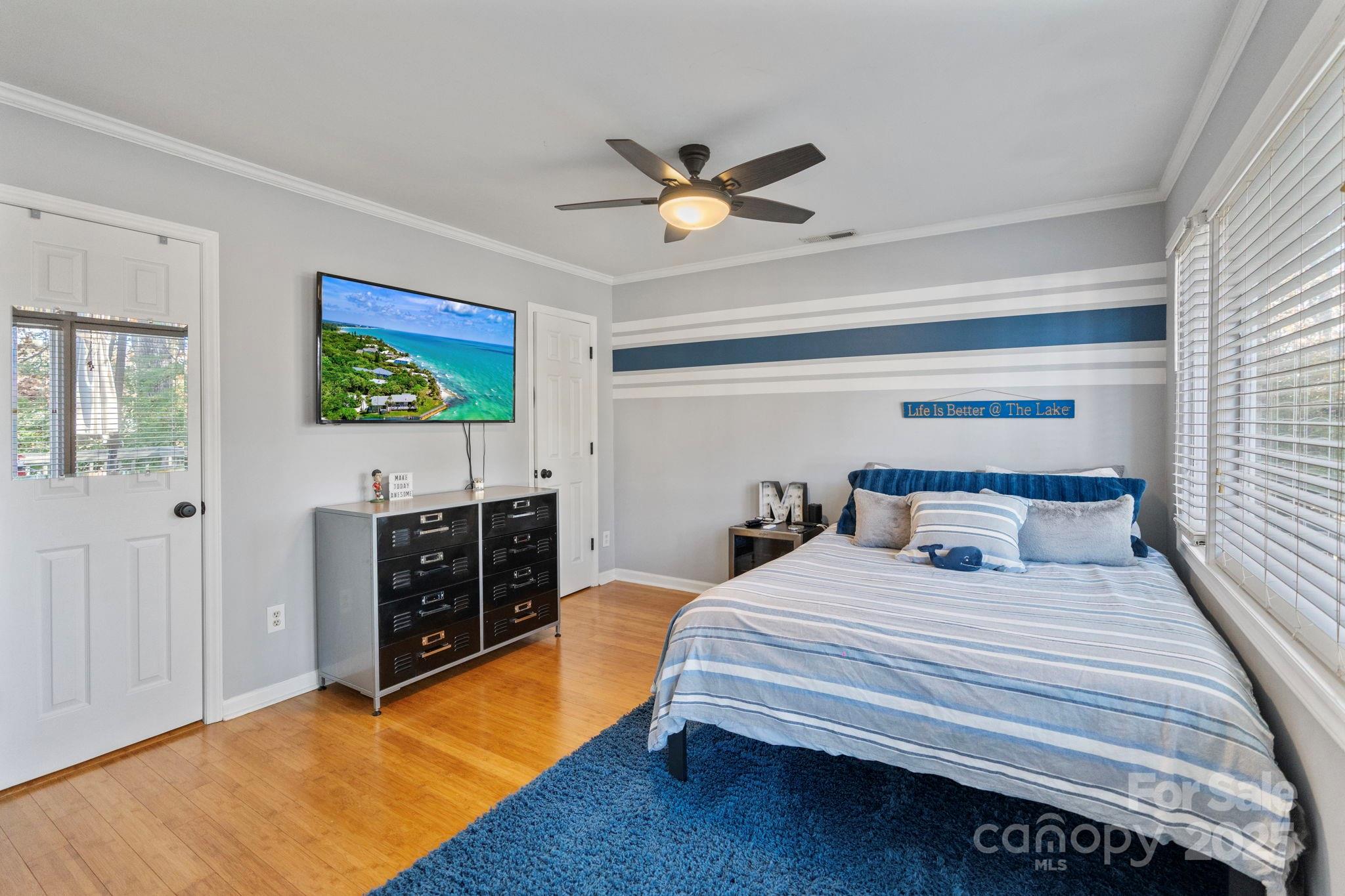 466 Lakeview Shores Loop