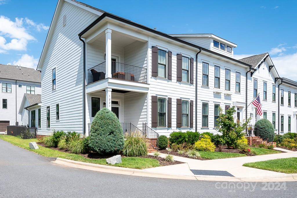 122 Mint Avenue Unit: D.