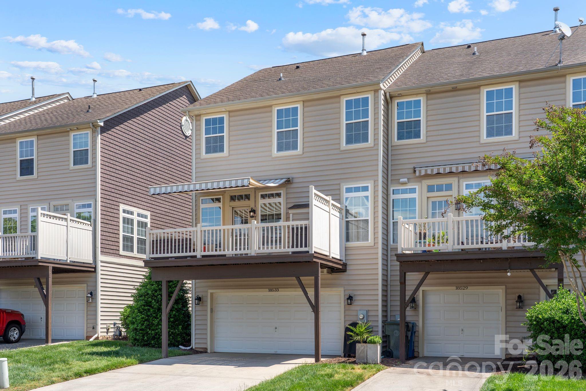 18533 The Commons Boulevard