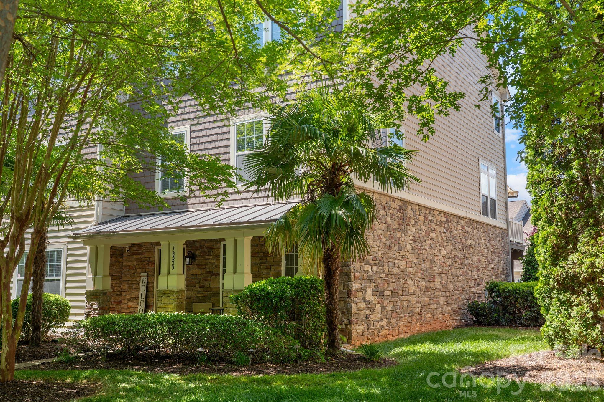 18533 The Commons Boulevard