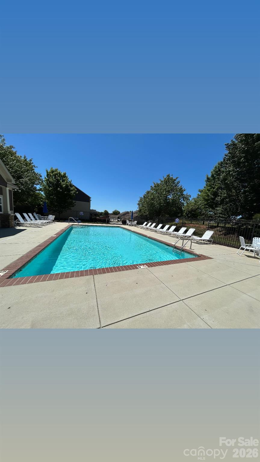 18533 The Commons Boulevard