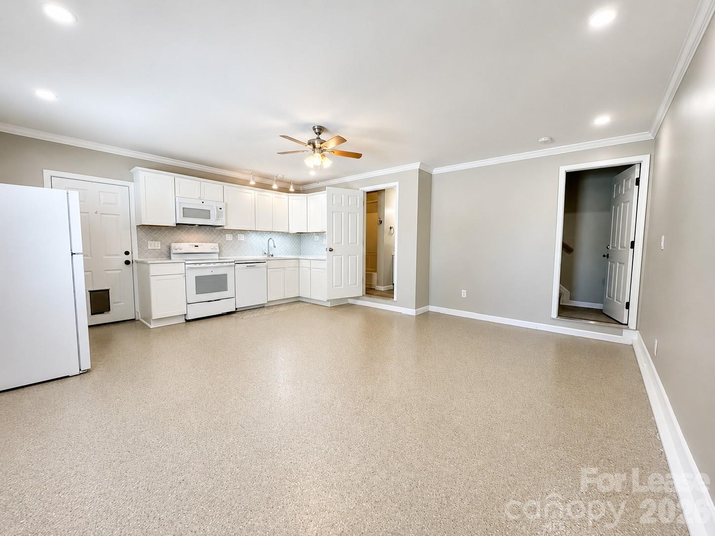19625 Denae Lynn Drive Unit: 2