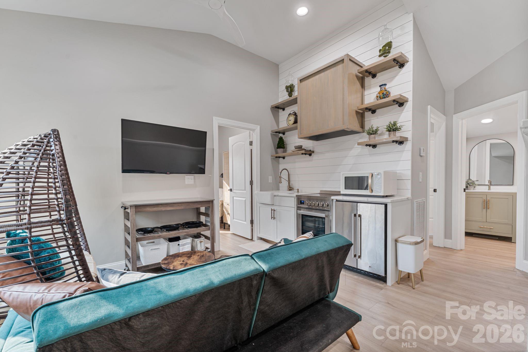 182 Malibu Road