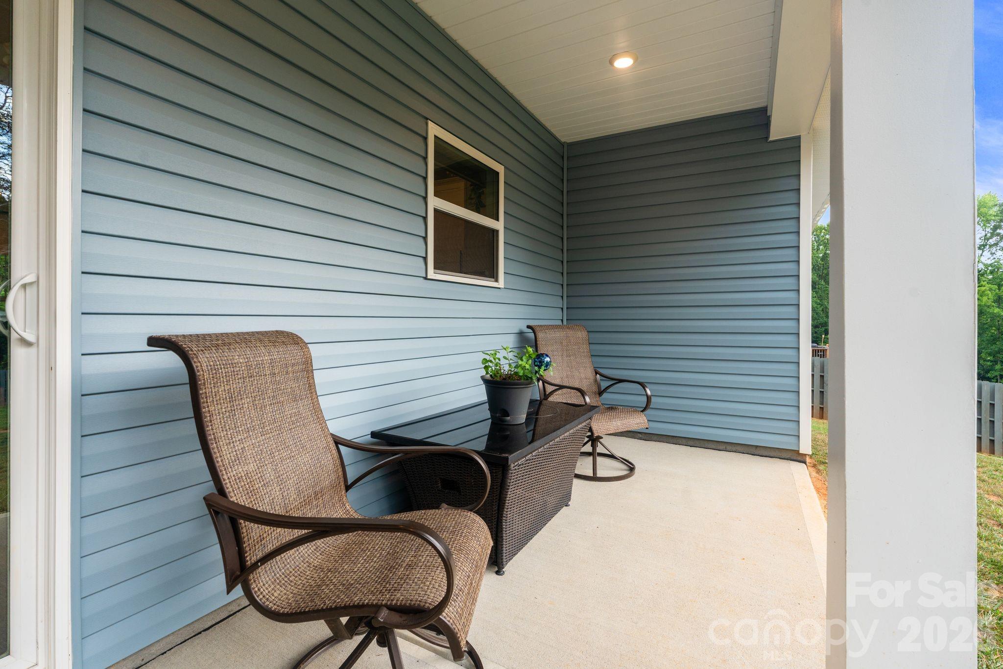 1002 Westminster Drive