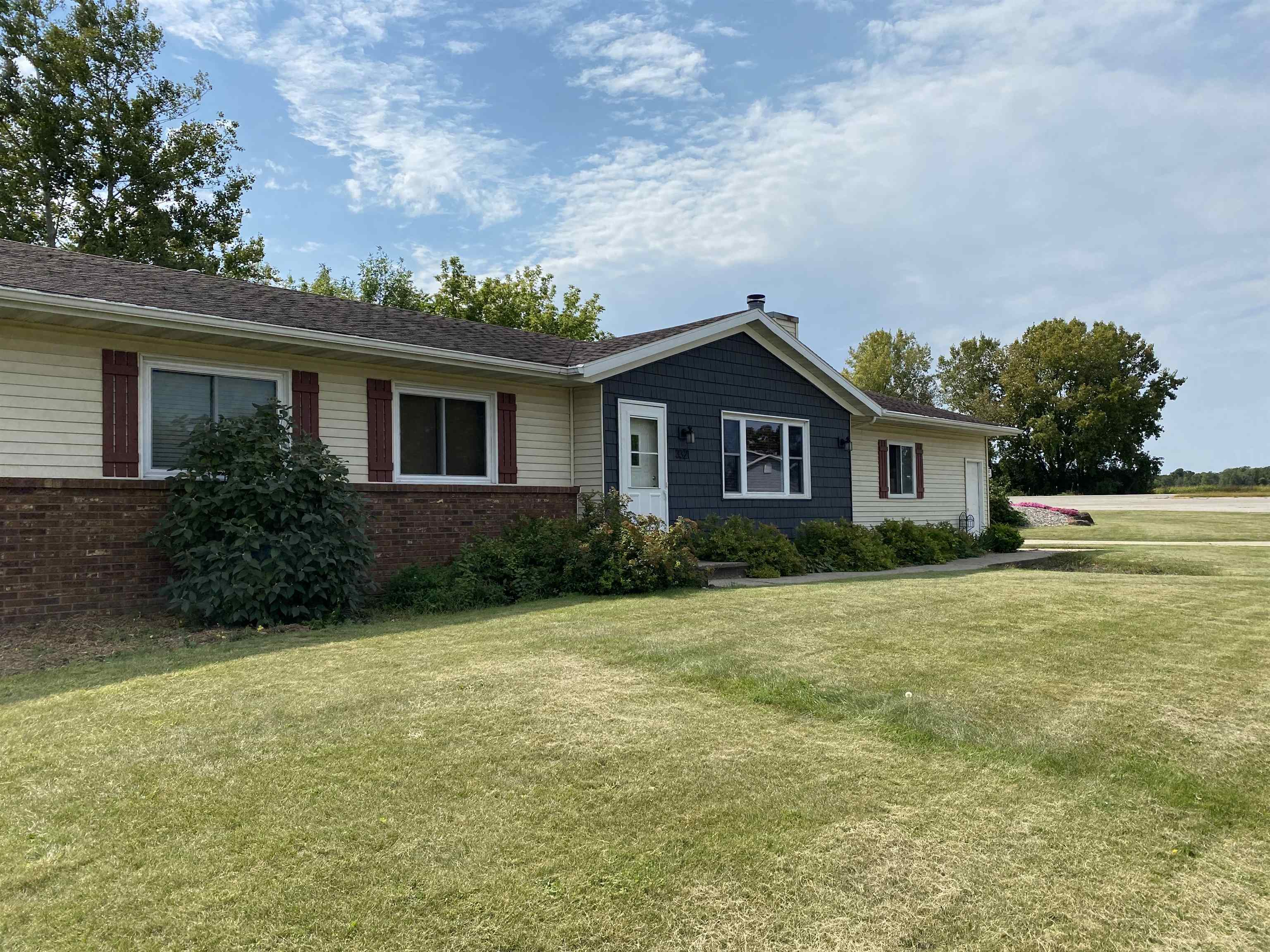 3321 CREEK SIDE Drive