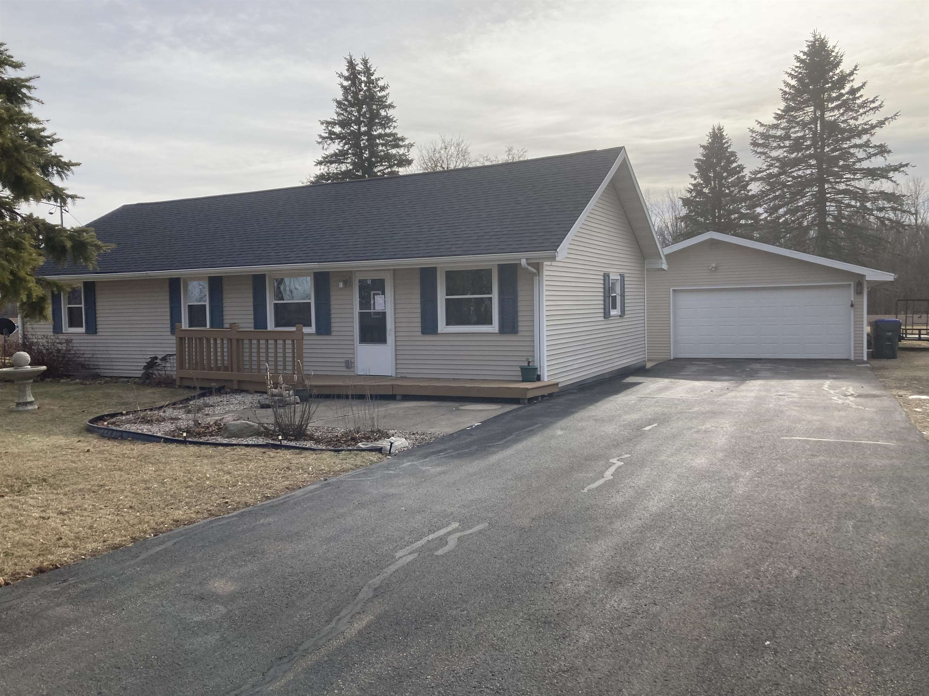 W10657 SPURR Road