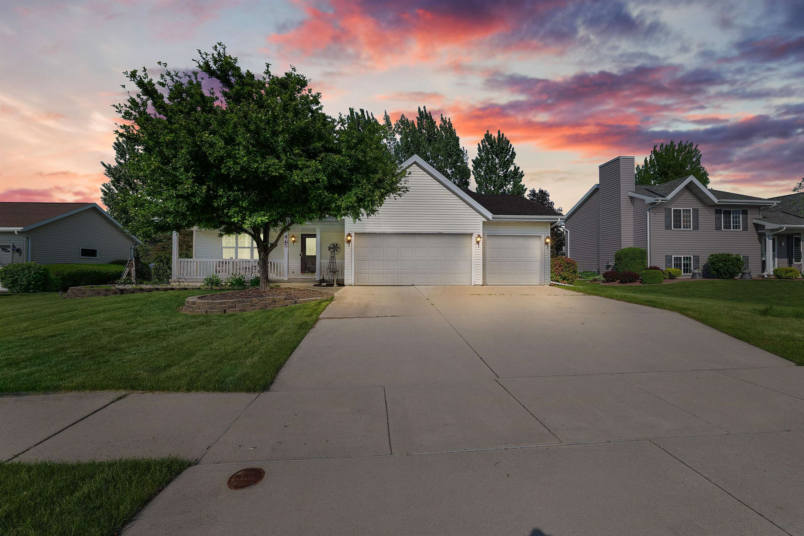 465 MARY LEE Drive