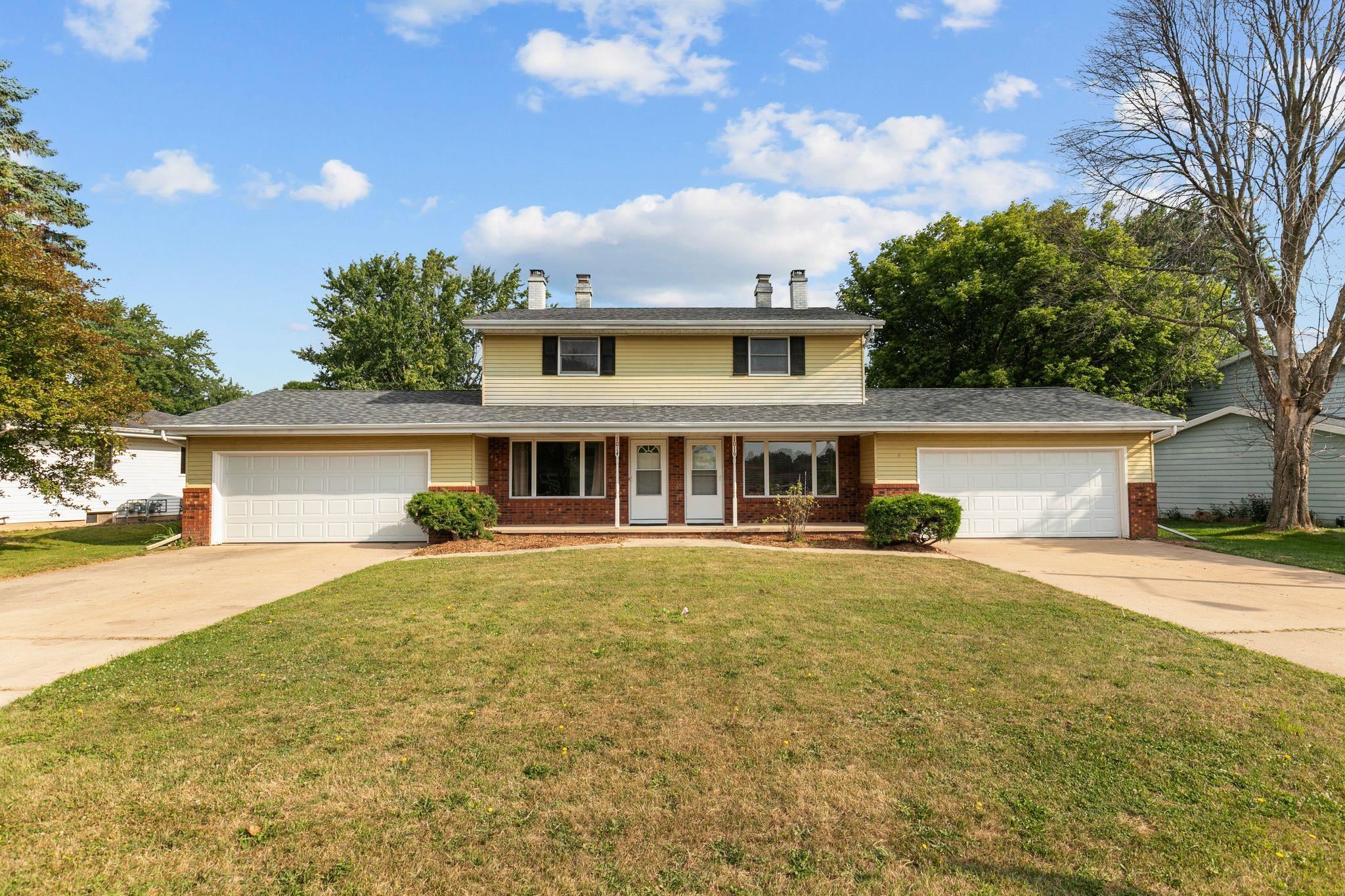 1014 E NORTHWOOD Drive