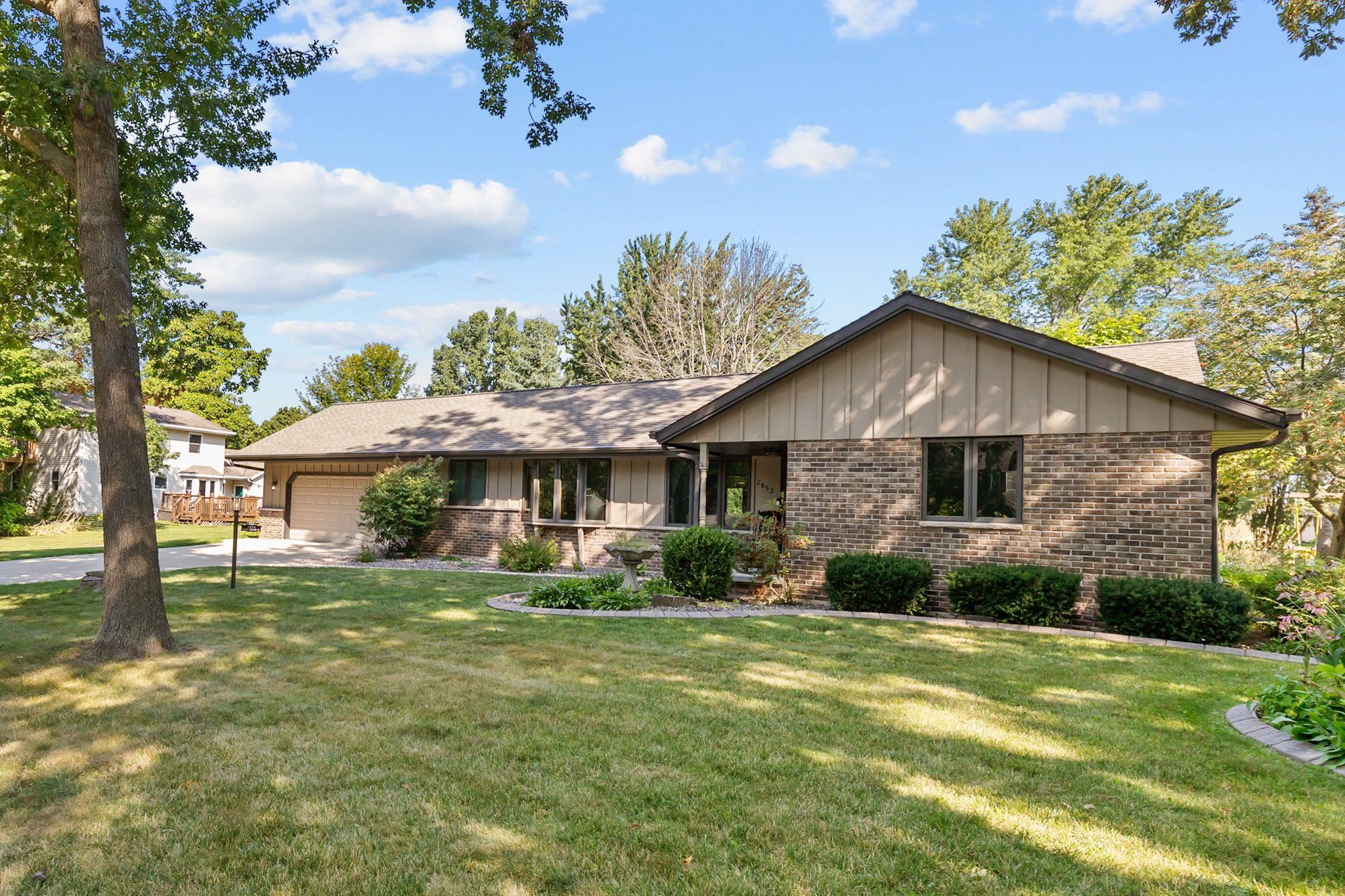 2853 SLEEPY HOLLOW Drive