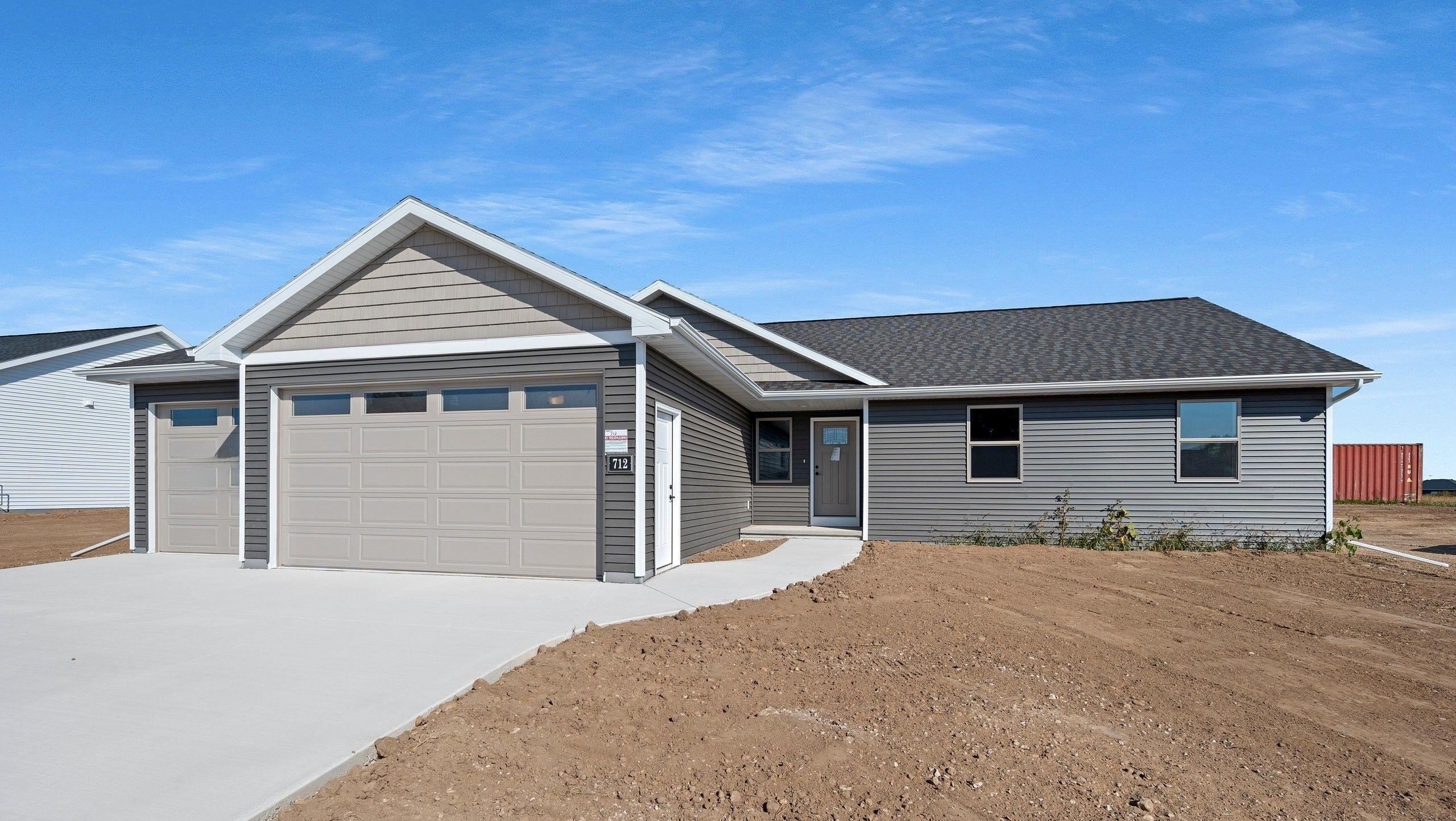712 BESSY Lane