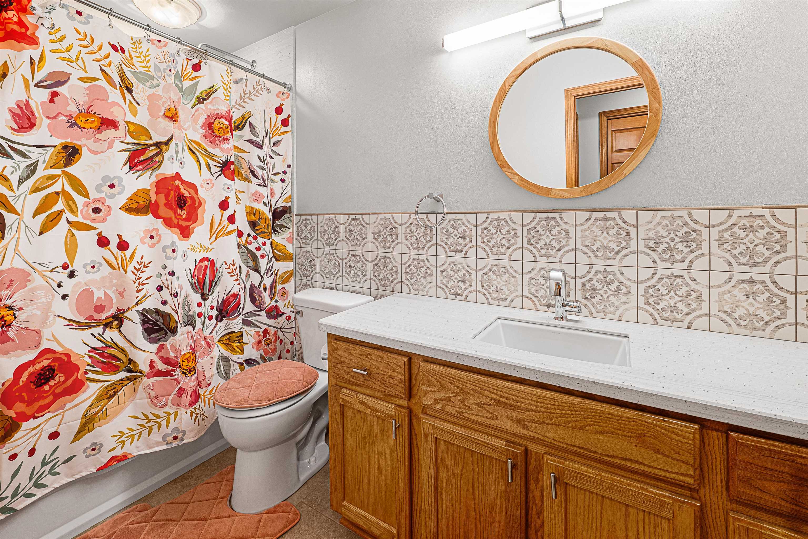 N96W14141 KNOLLCREST Circle