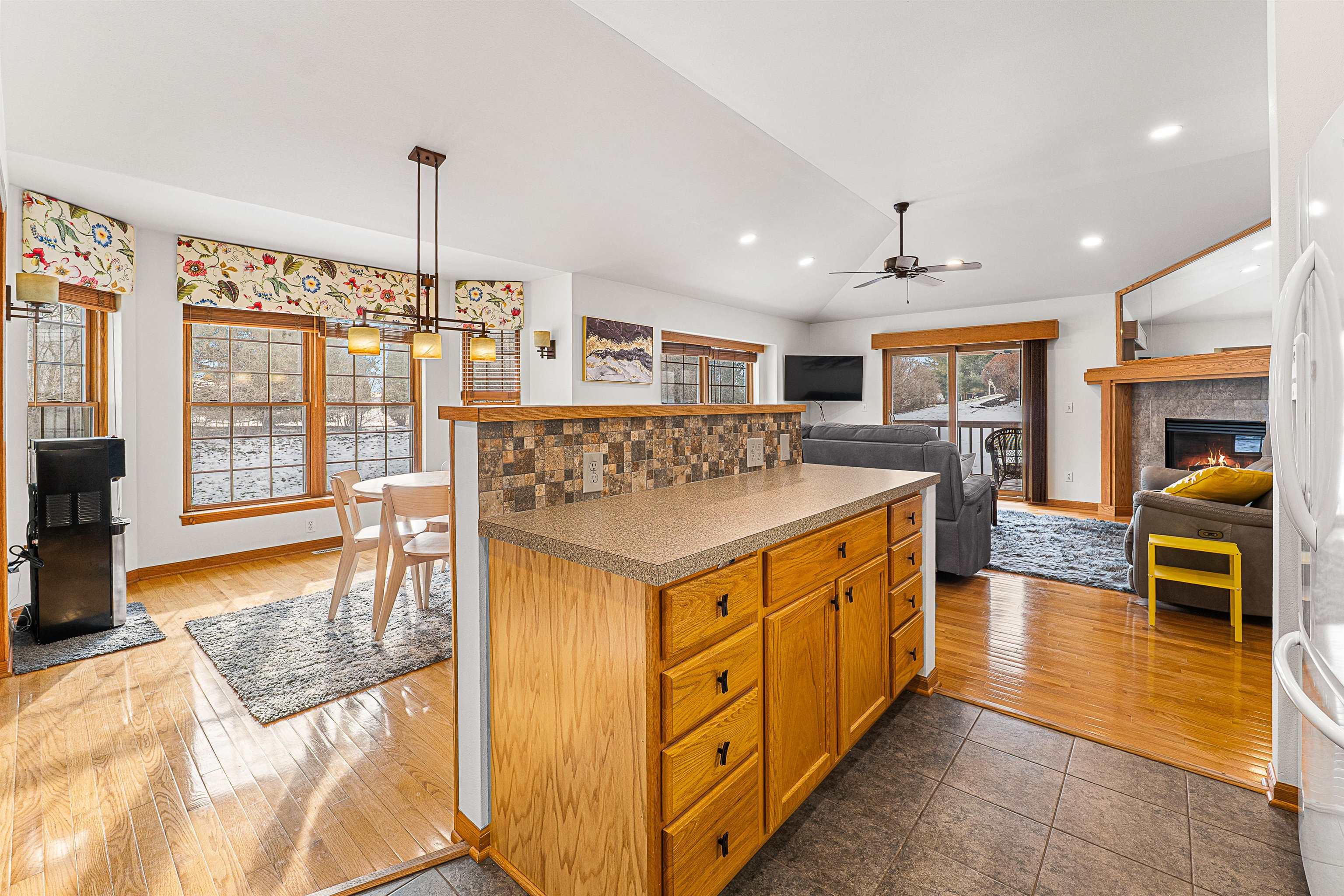 N96W14141 KNOLLCREST Circle