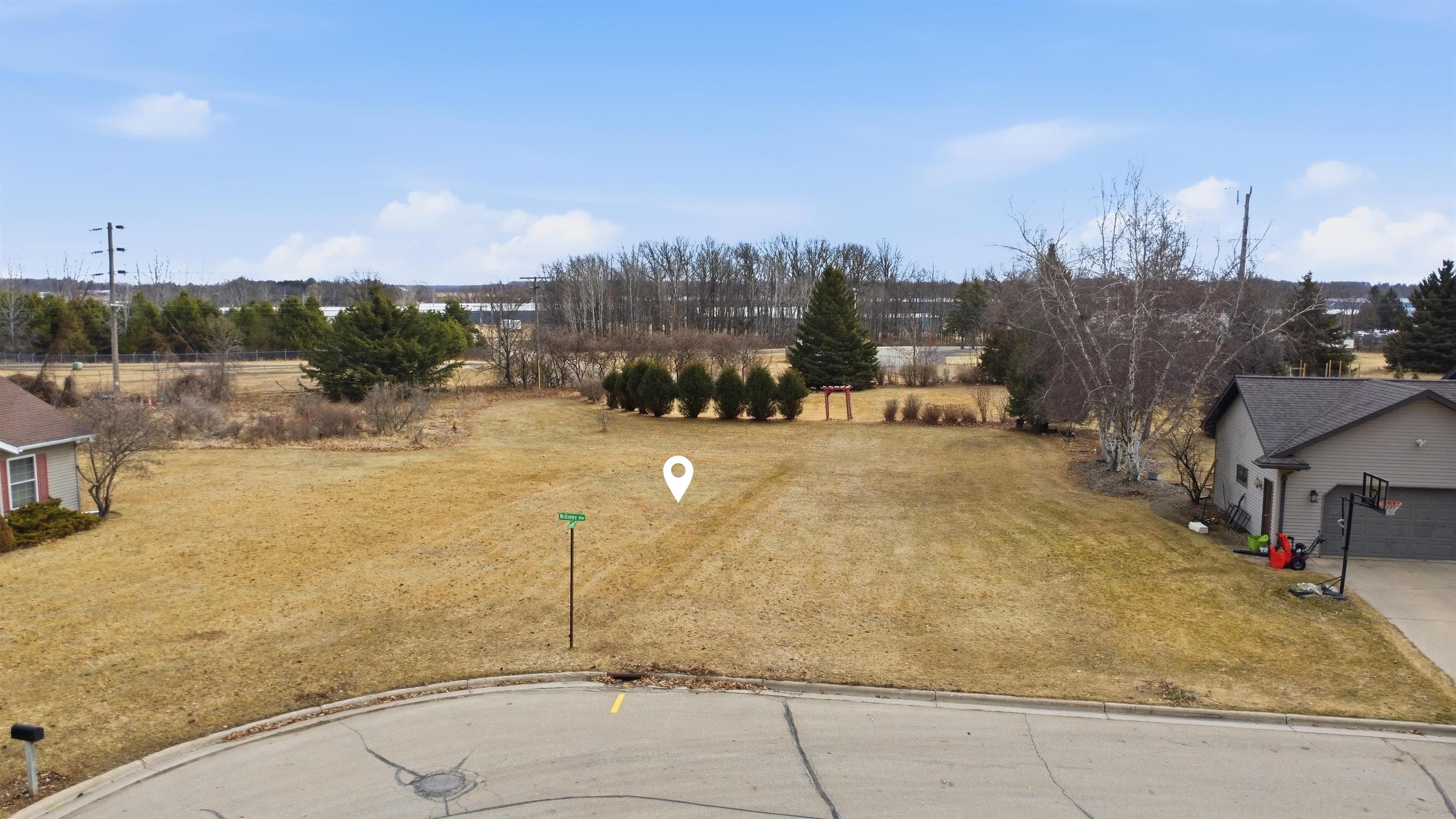 MCKINLEY Avenue Unit: 9