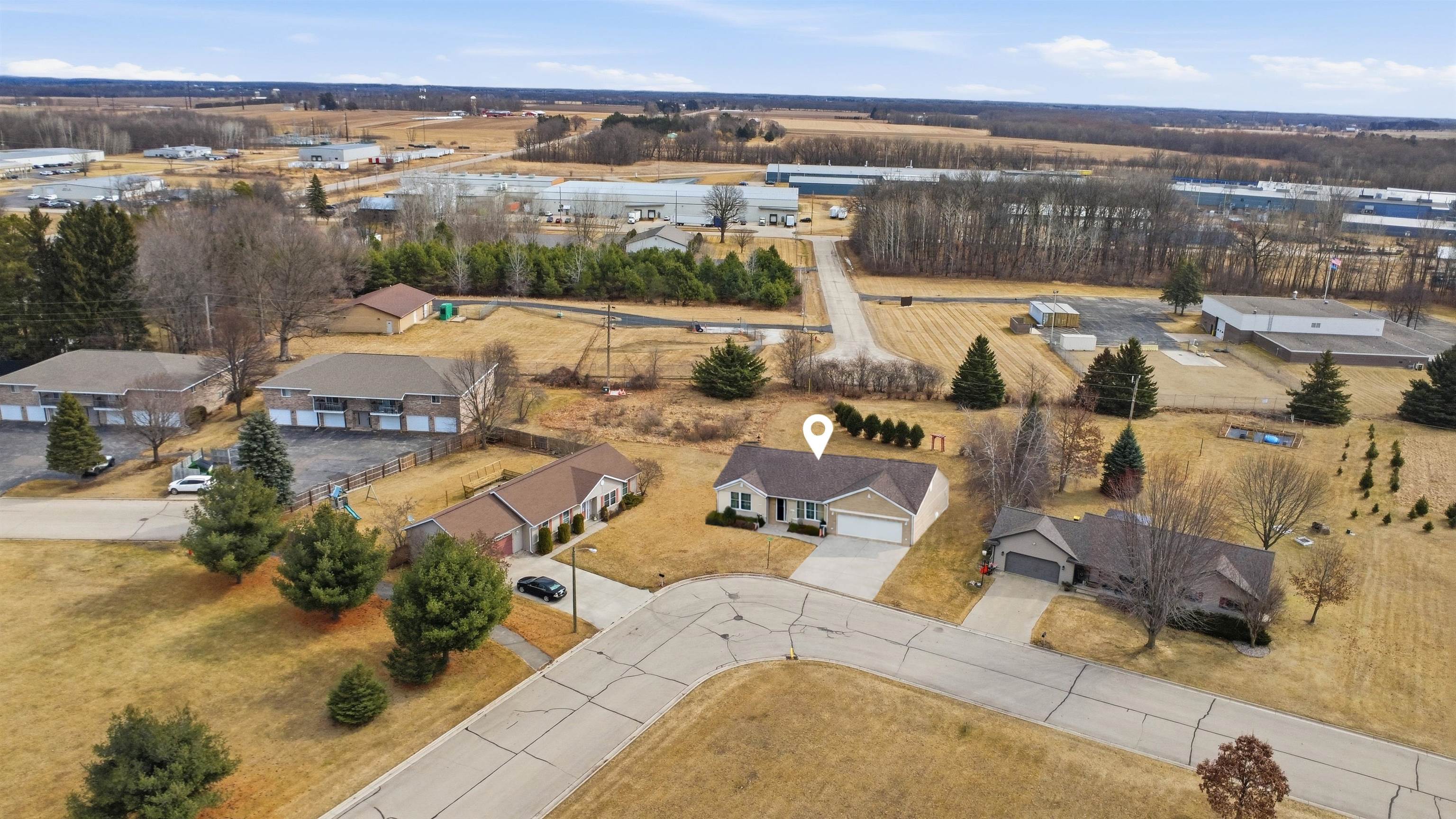 MCKINLEY Avenue Unit: 9