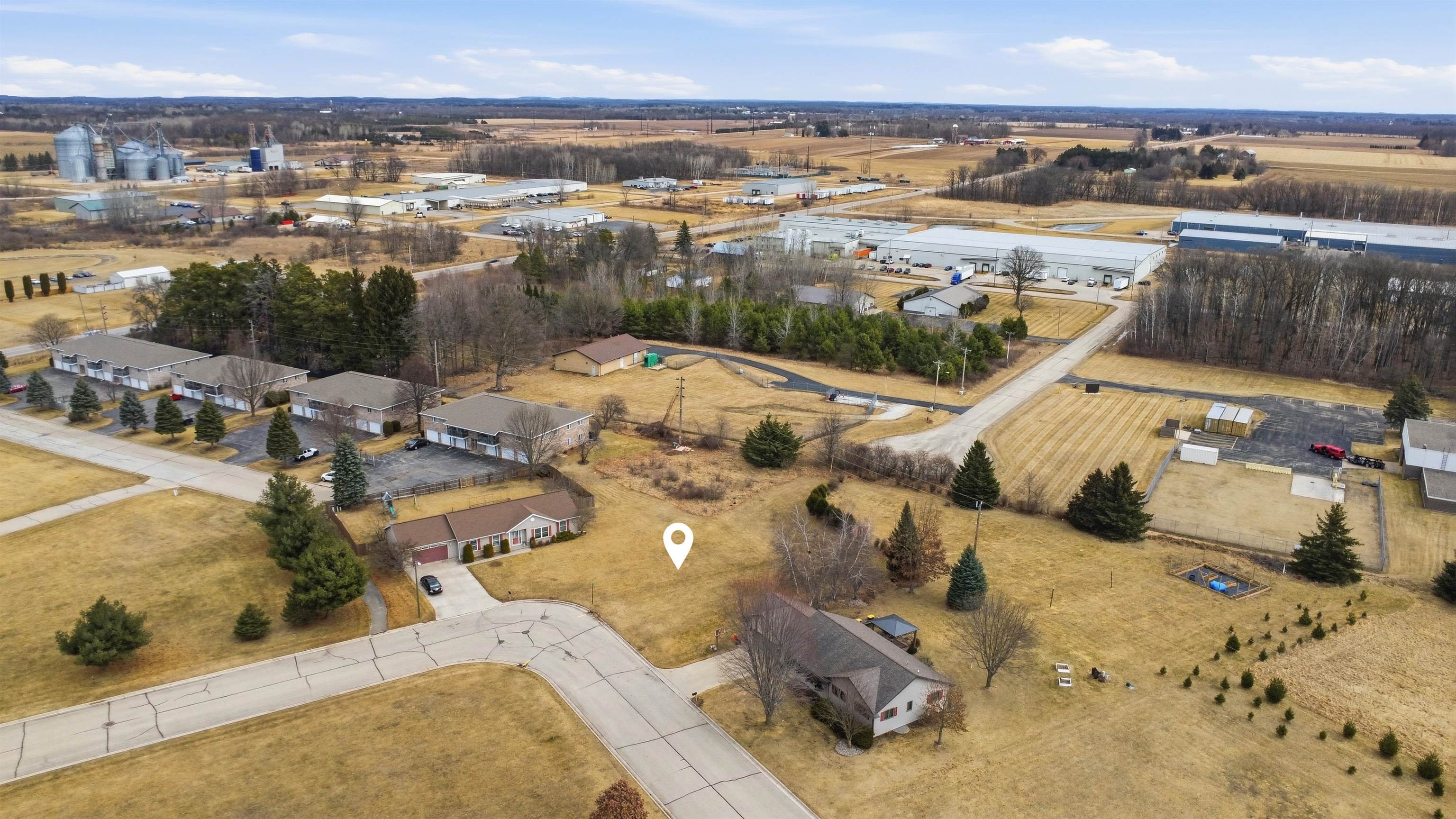 MCKINLEY Avenue Unit: 9