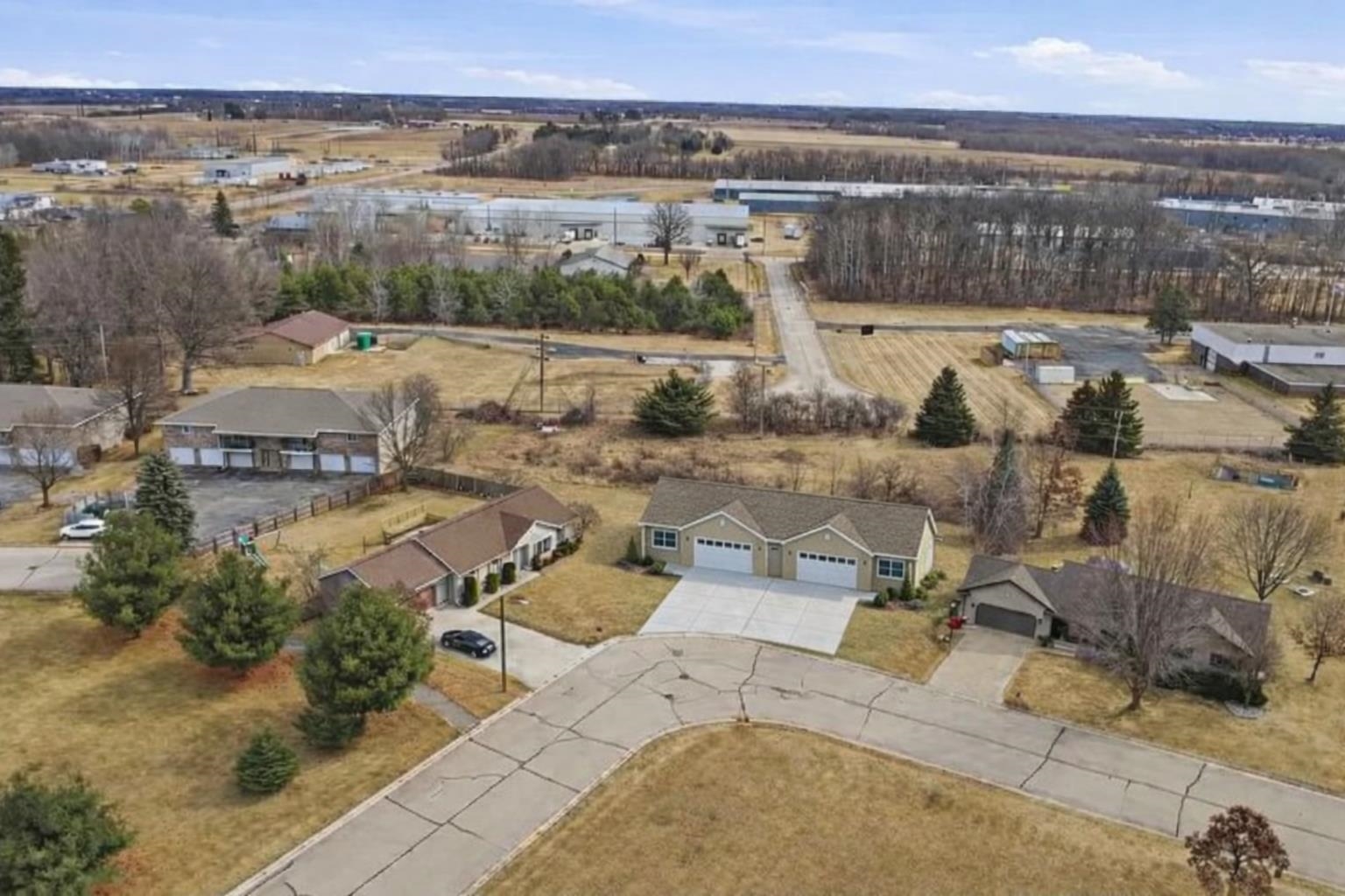 MCKINLEY Avenue Unit: 9