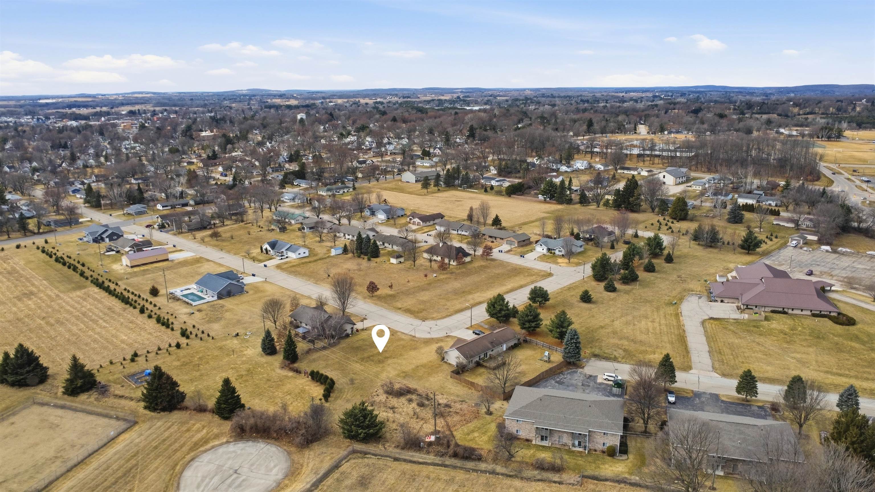 MCKINLEY Avenue Unit: 9