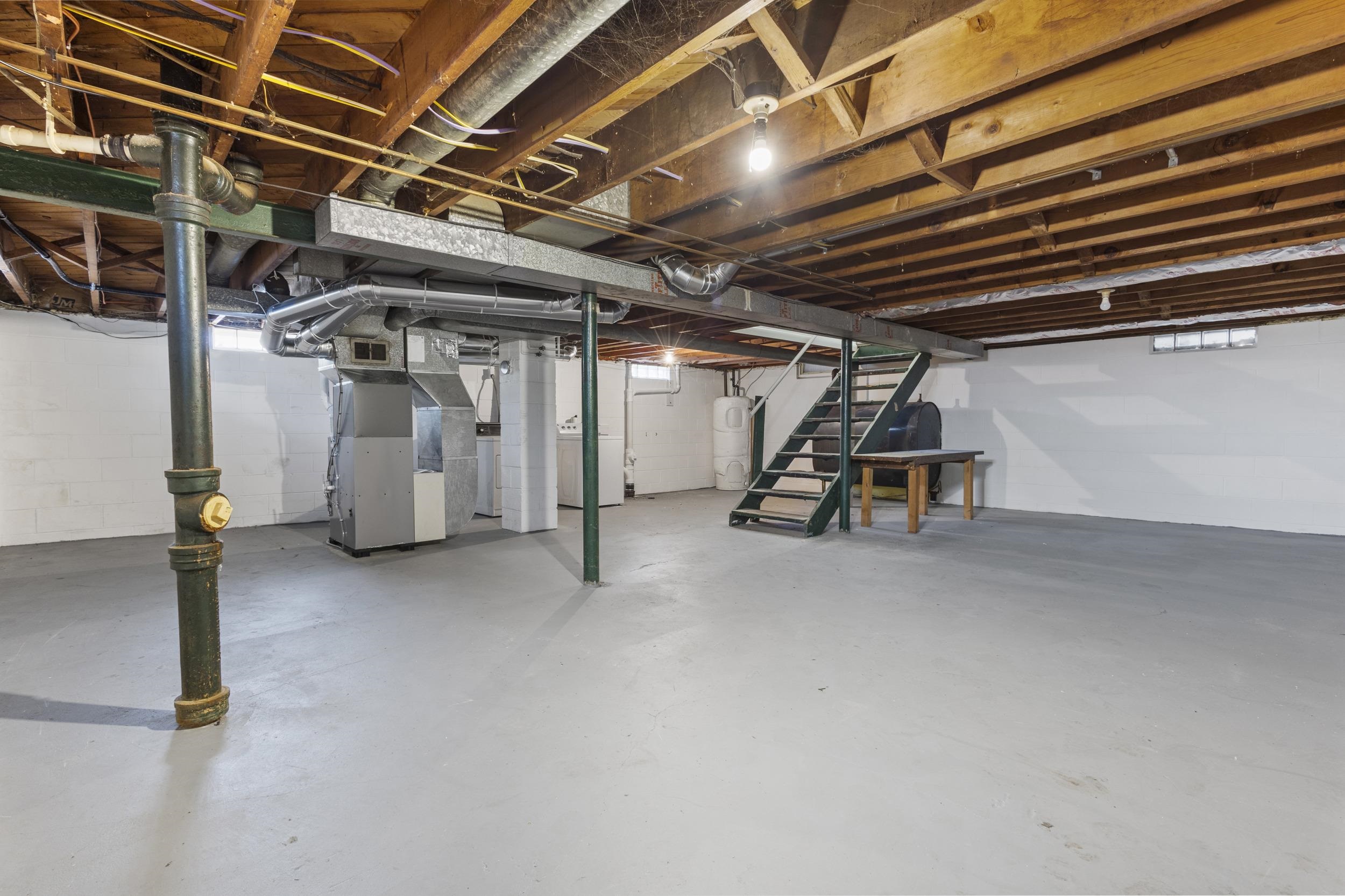 1106 N DREW Street