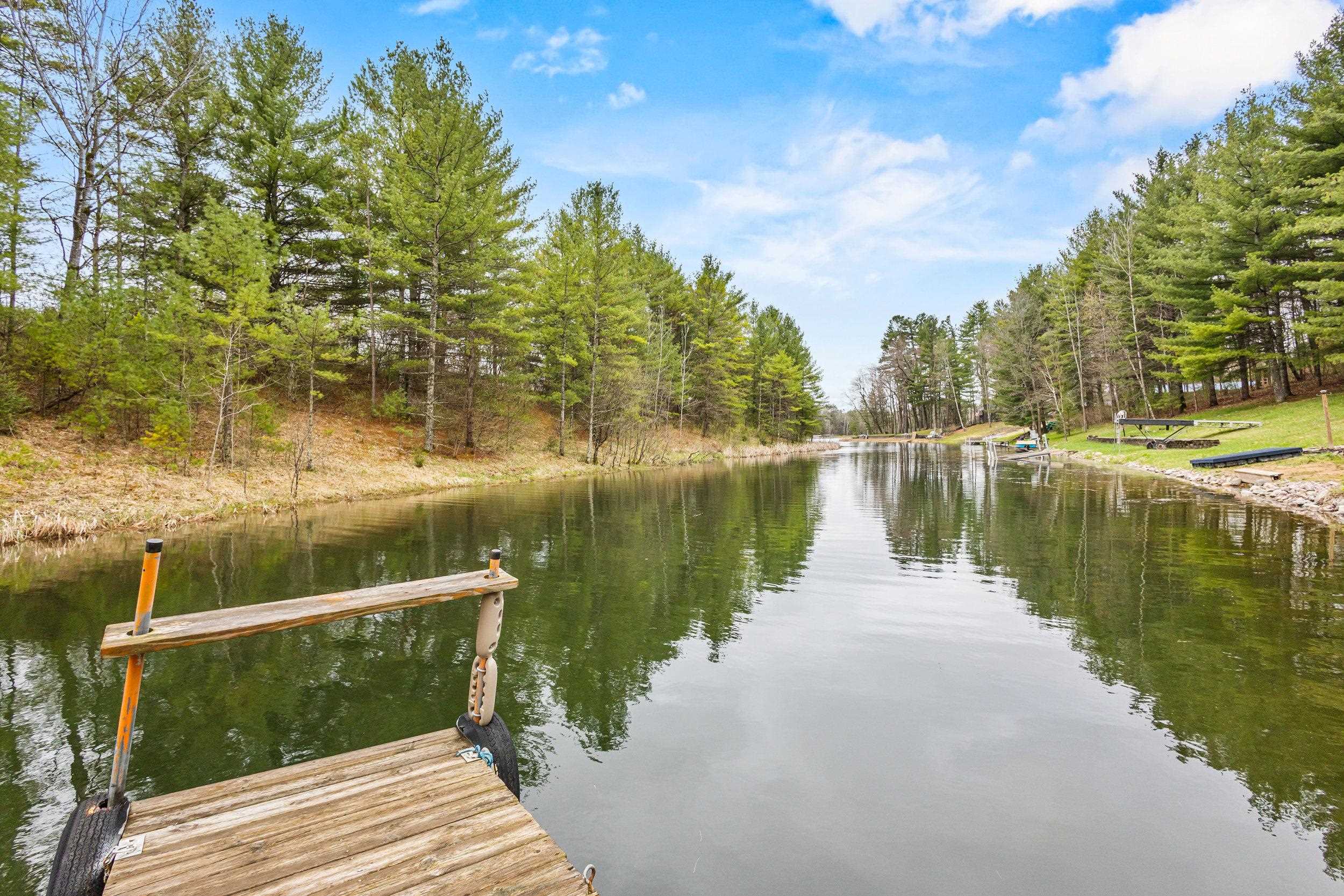 W2737 BEAVER BAY Road