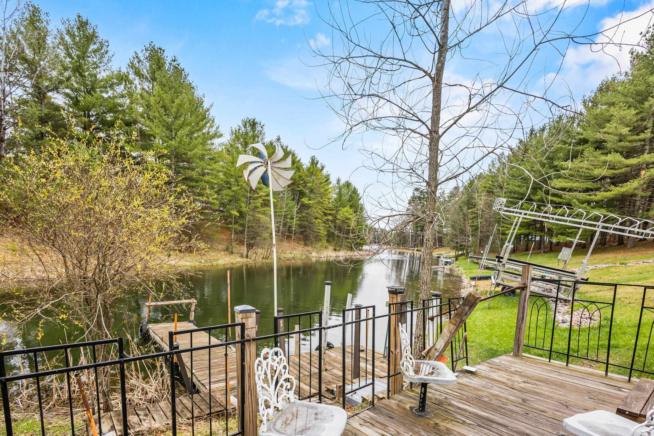 W2737 BEAVER BAY Road