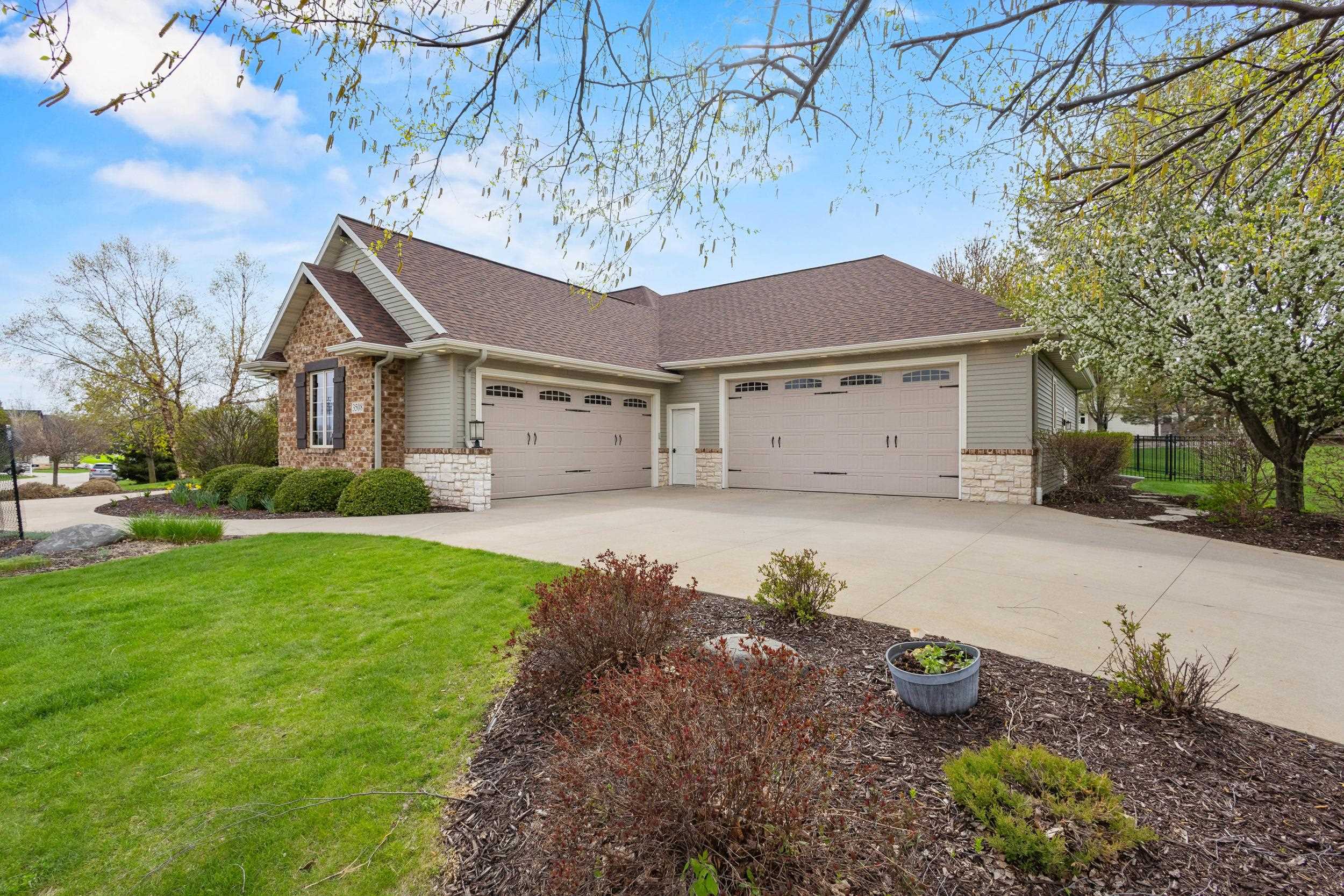 3508 W WARNER ESTATES Drive
