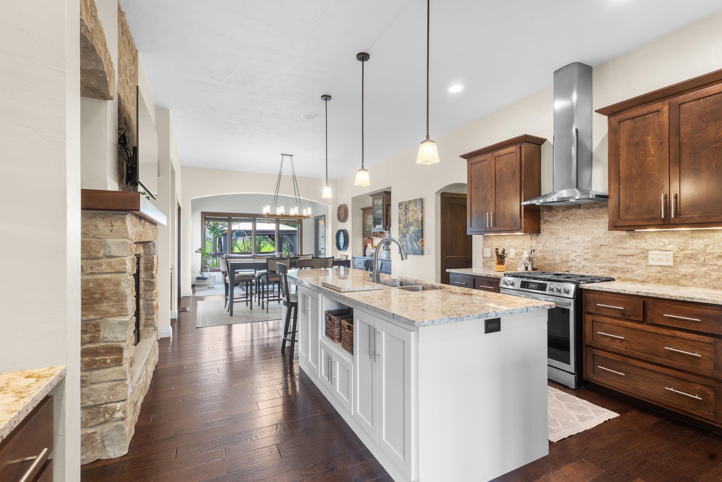 3508 W WARNER ESTATES Drive