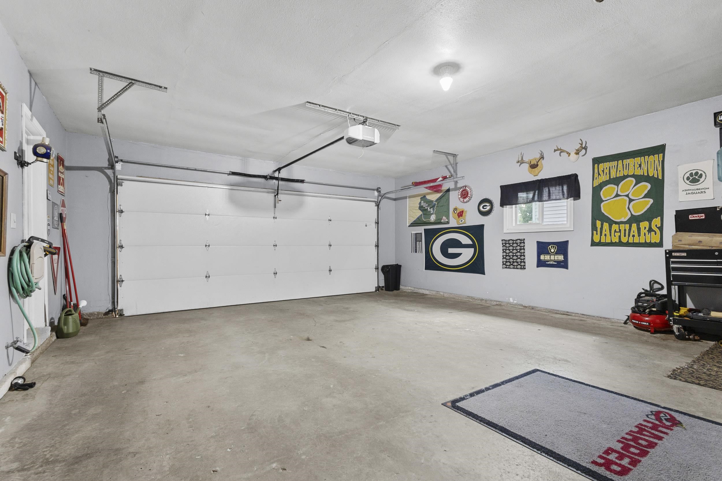 1396 PONDEROSA Avenue