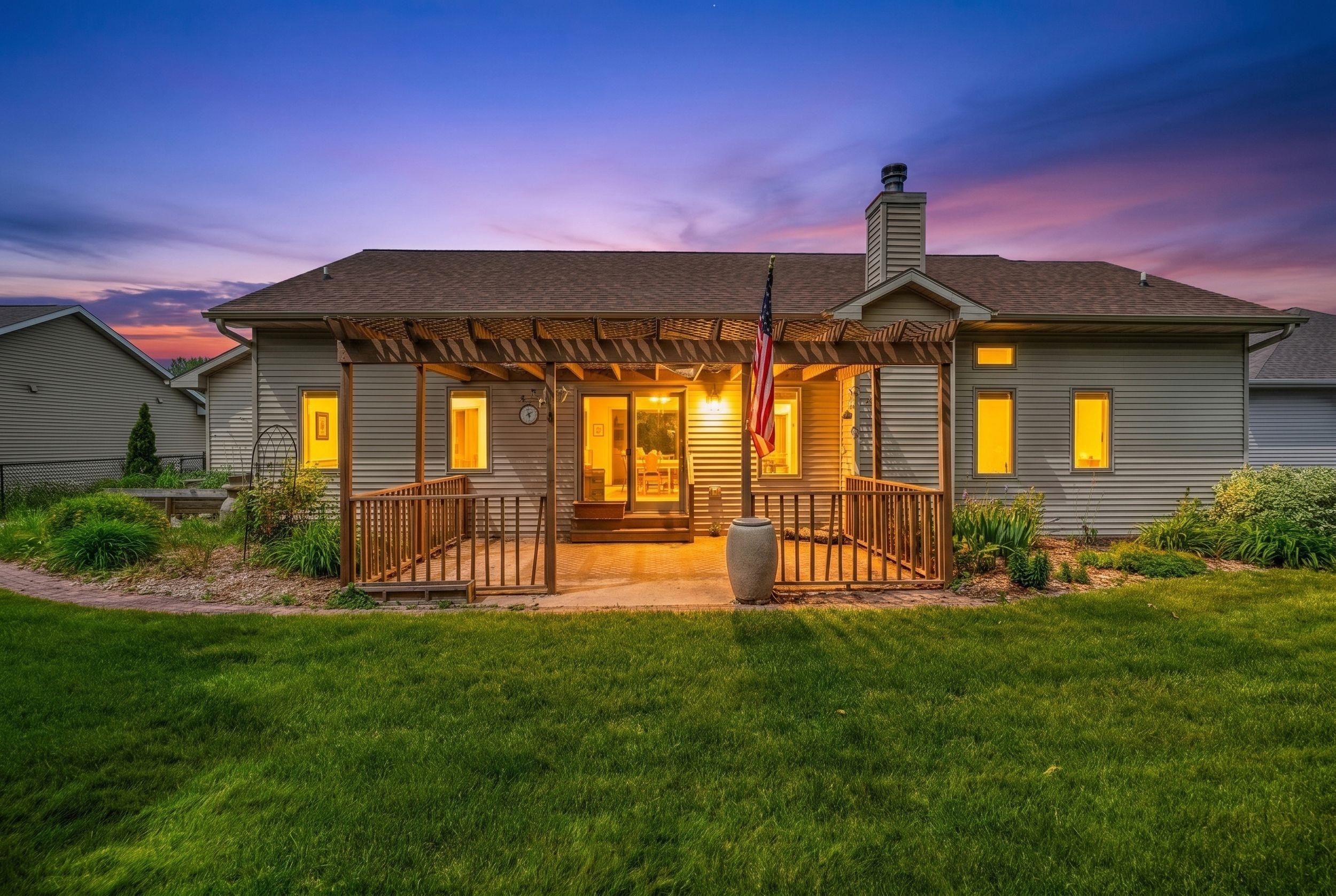 2307 SOUTHERLAND Circle