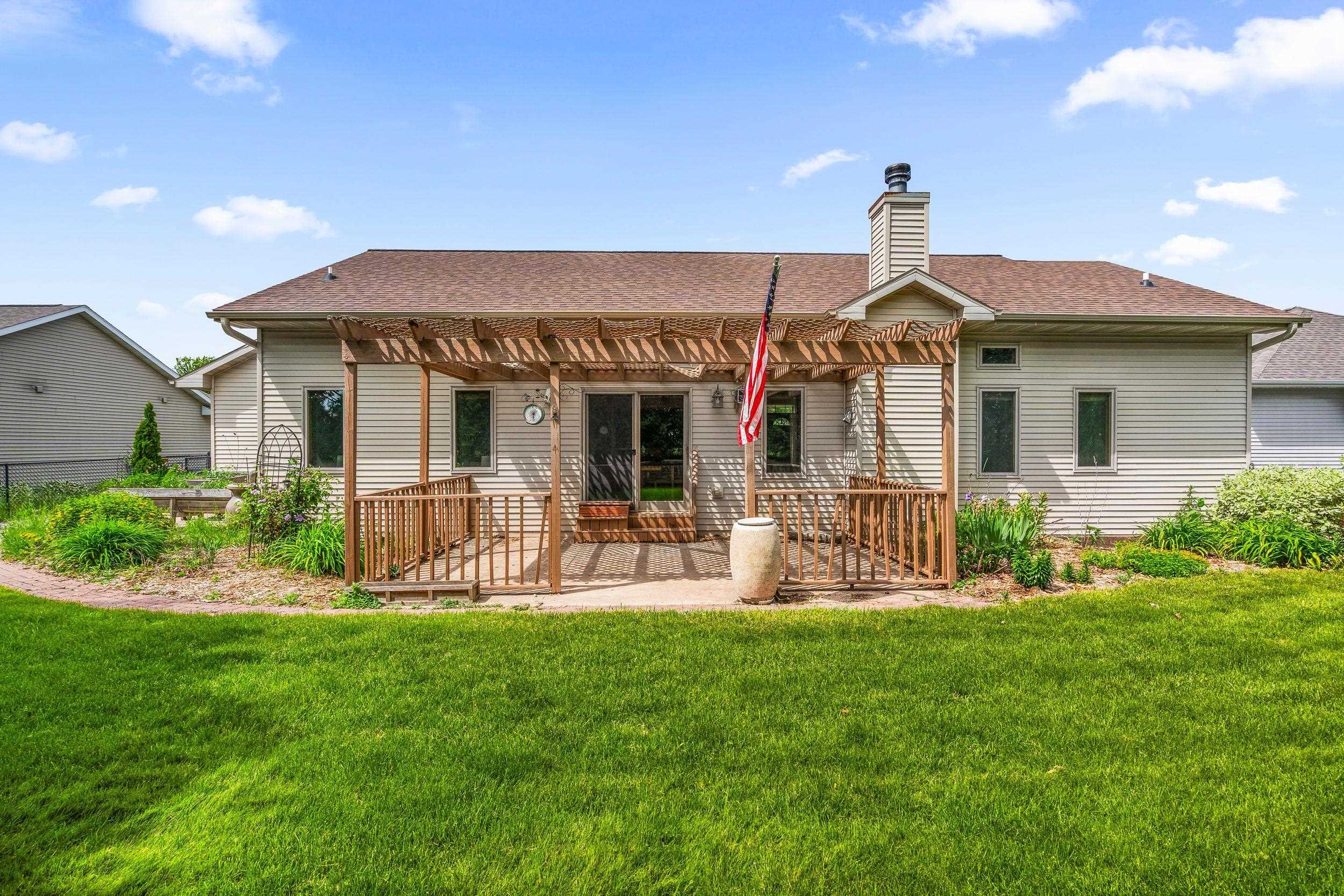 2307 SOUTHERLAND Circle