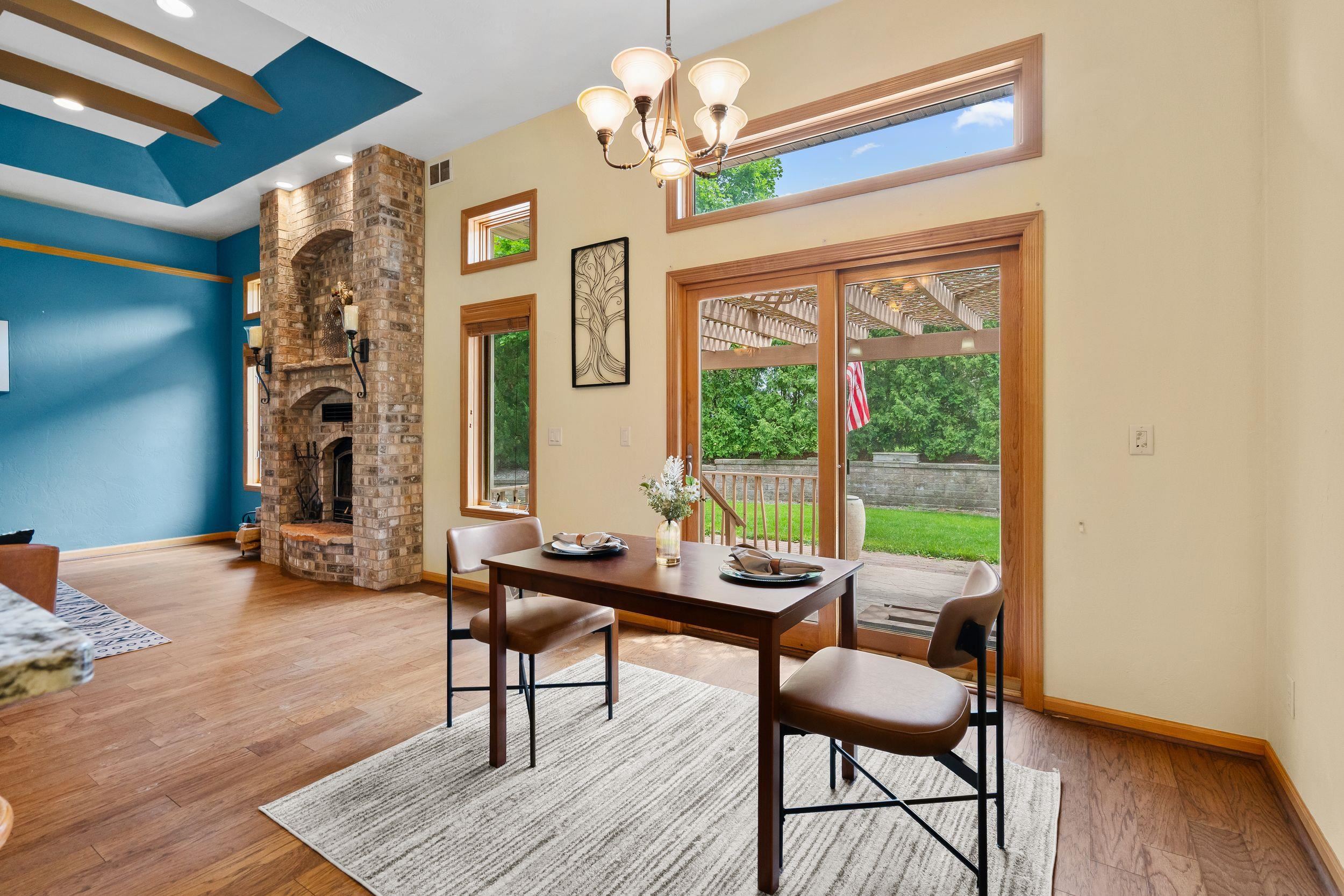 2307 SOUTHERLAND Circle