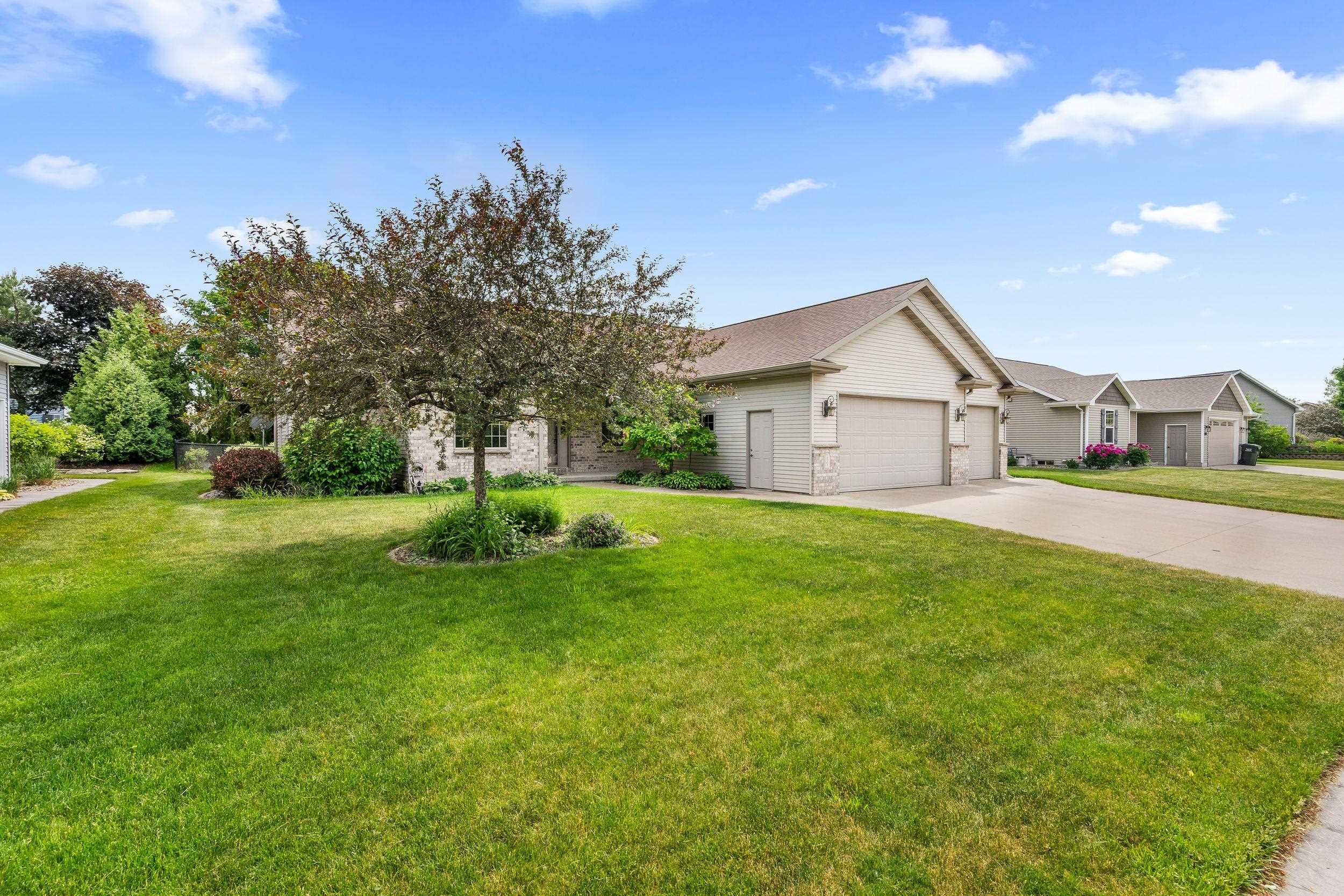 2307 SOUTHERLAND Circle