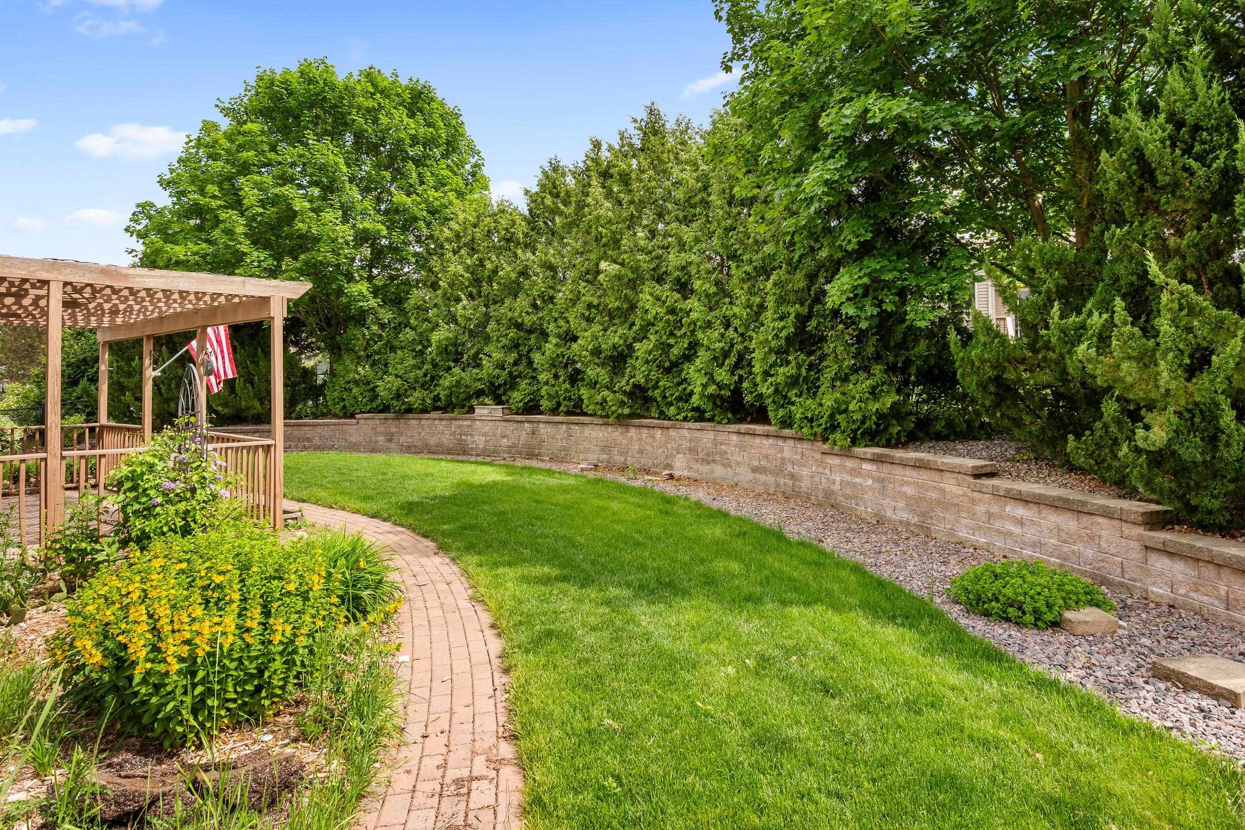 2307 SOUTHERLAND Circle