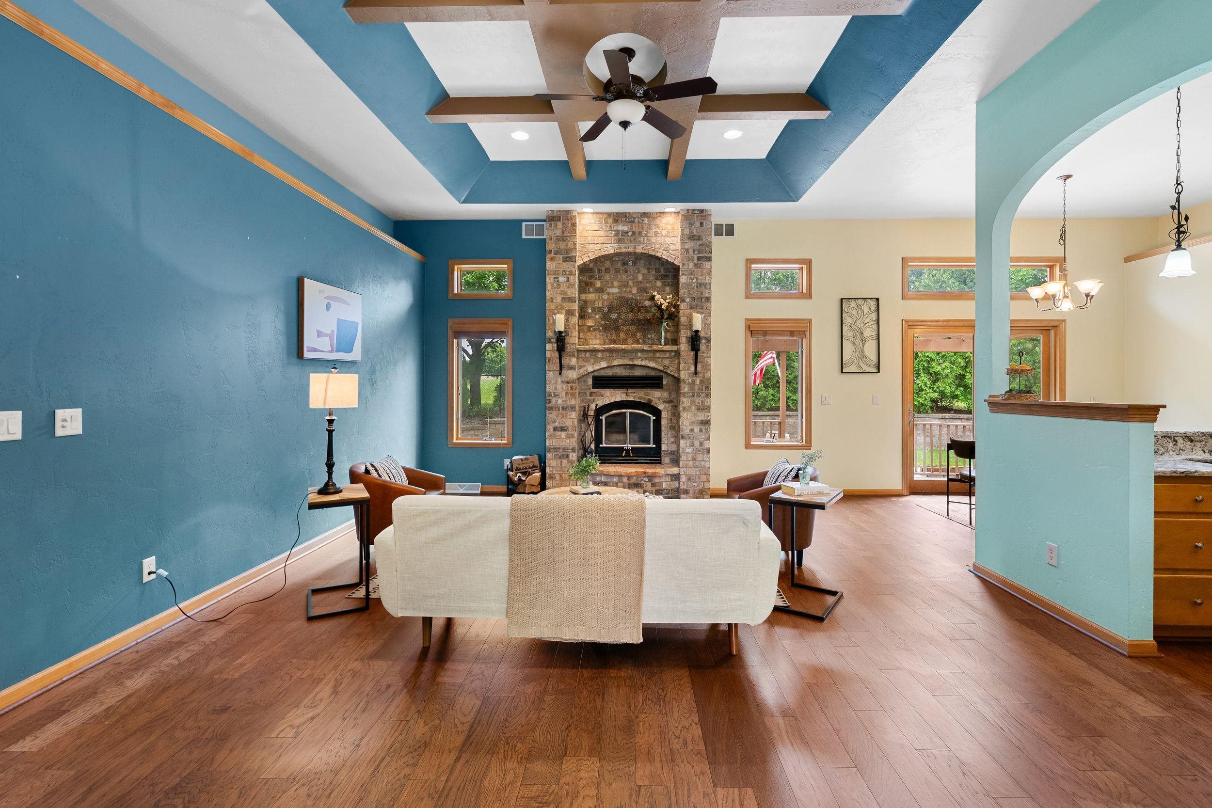 2307 SOUTHERLAND Circle