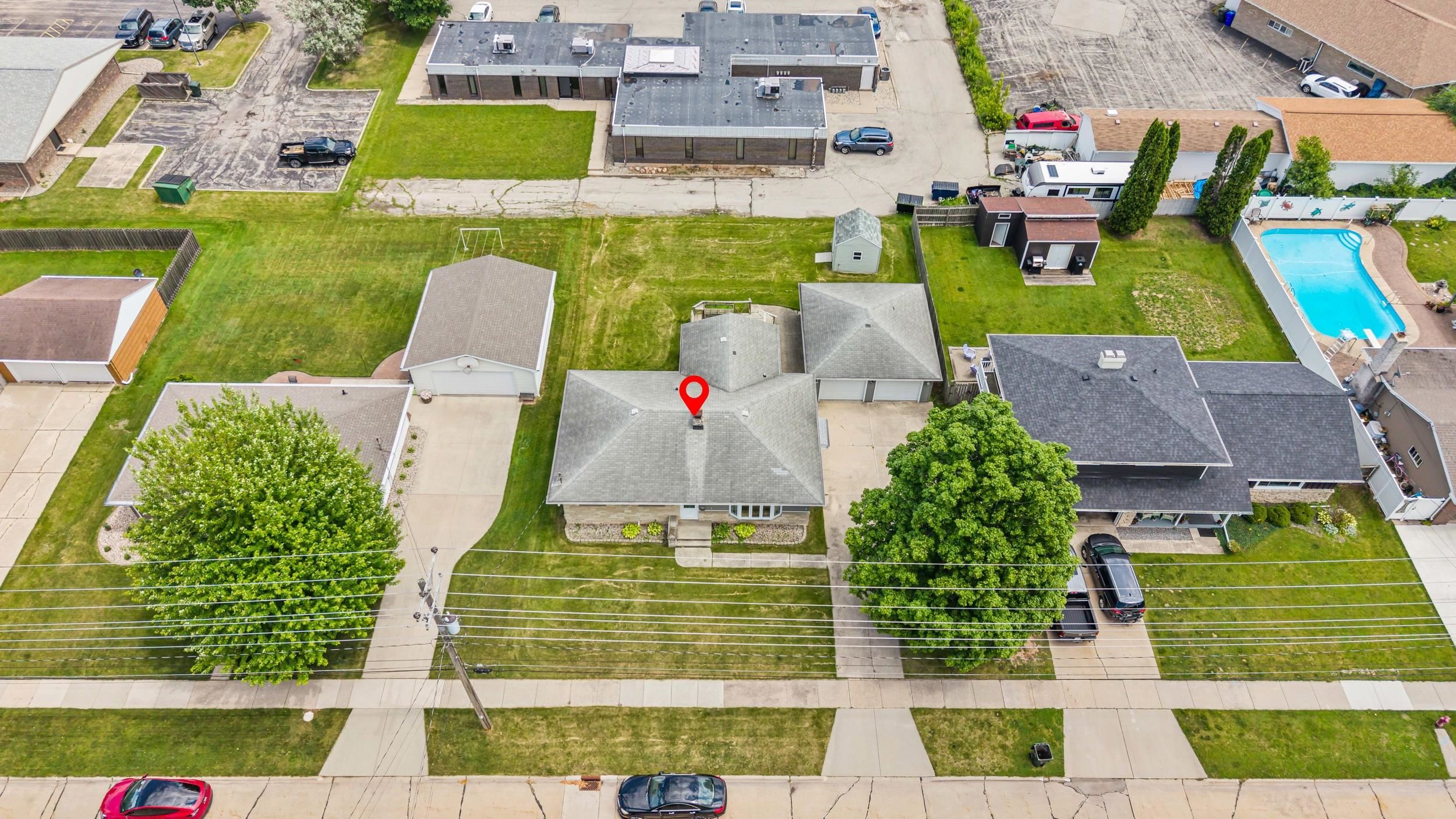 1904 MAIN Avenue