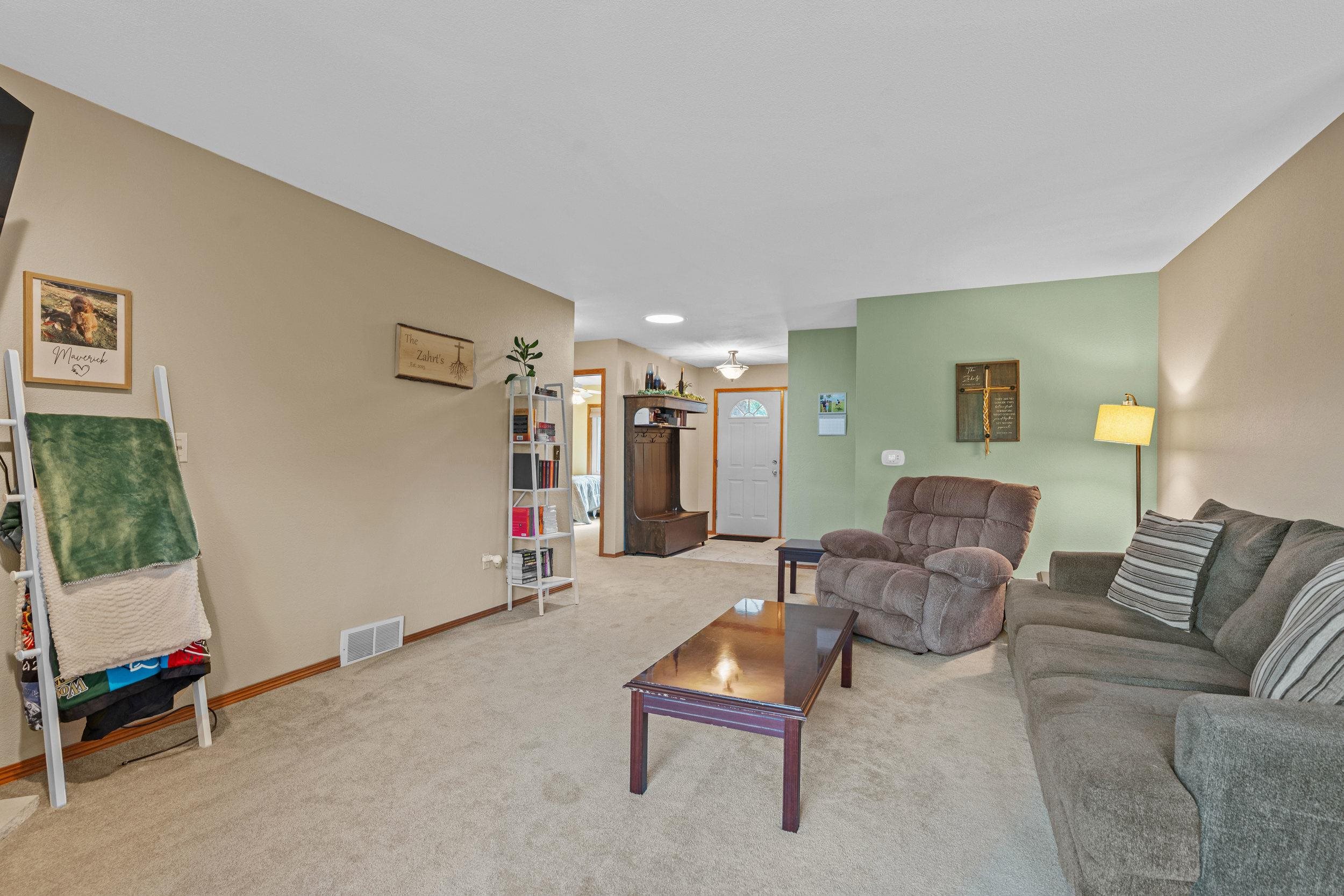 324 N WESTHAVEN Drive