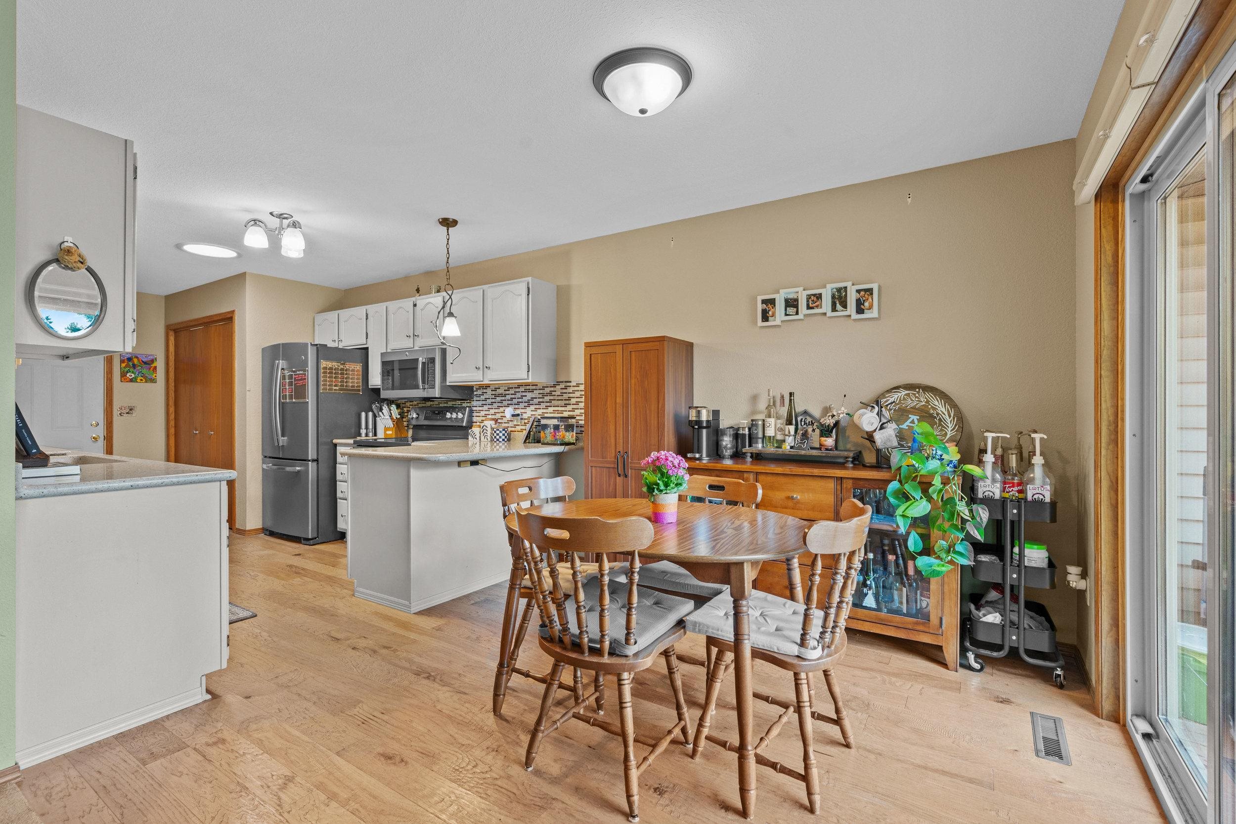 324 N WESTHAVEN Drive