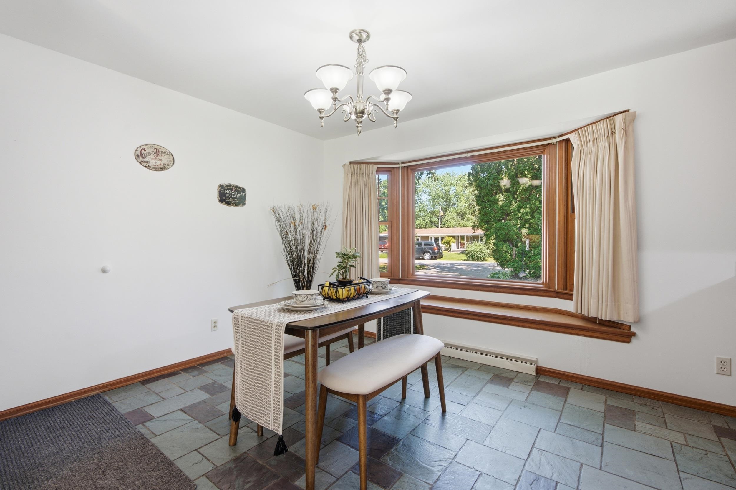 788 FIELDCREST Drive