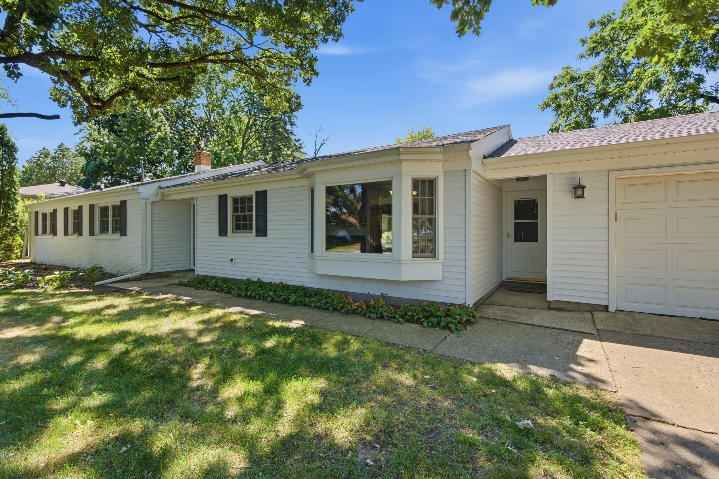 788 FIELDCREST Drive
