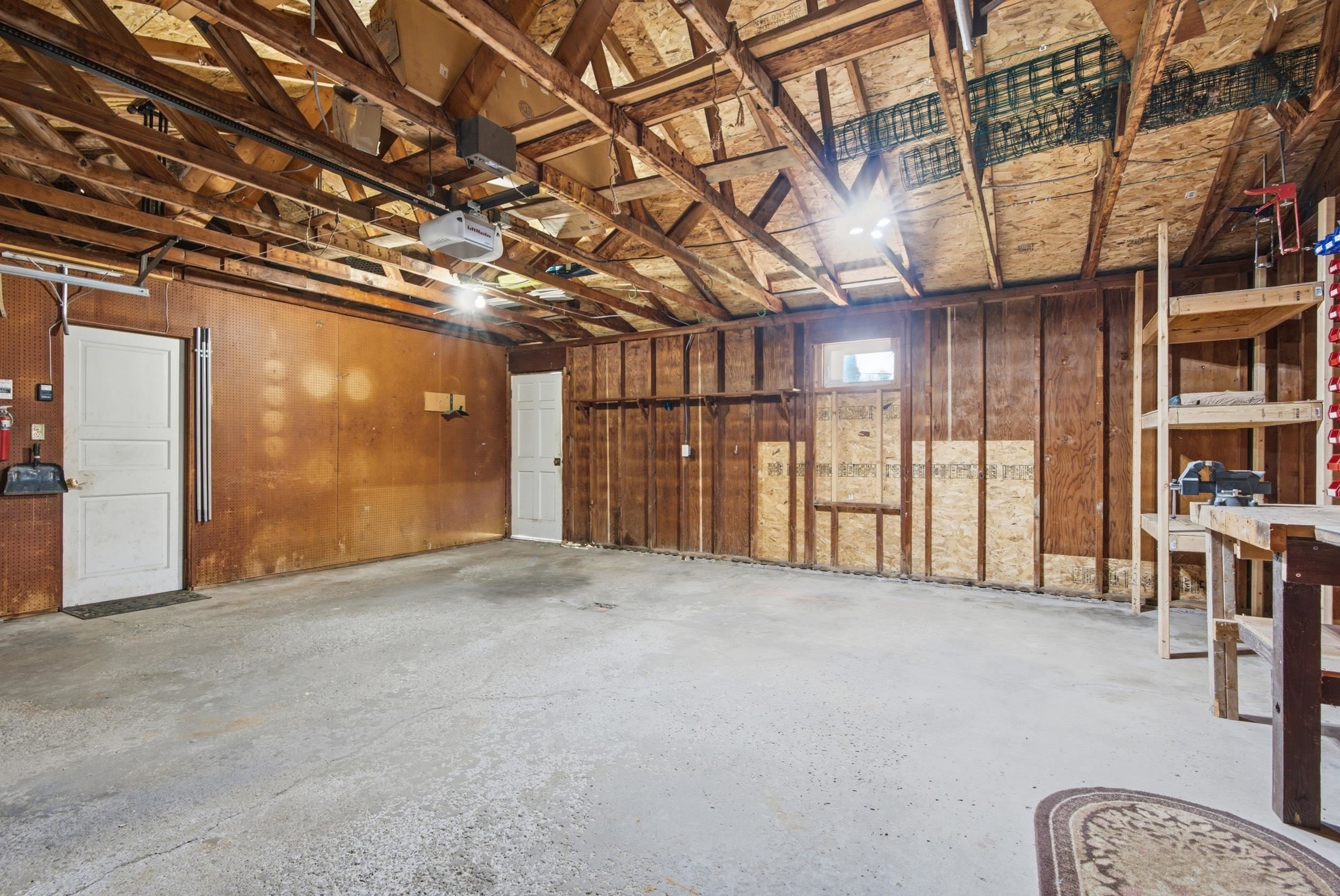 788 FIELDCREST Drive