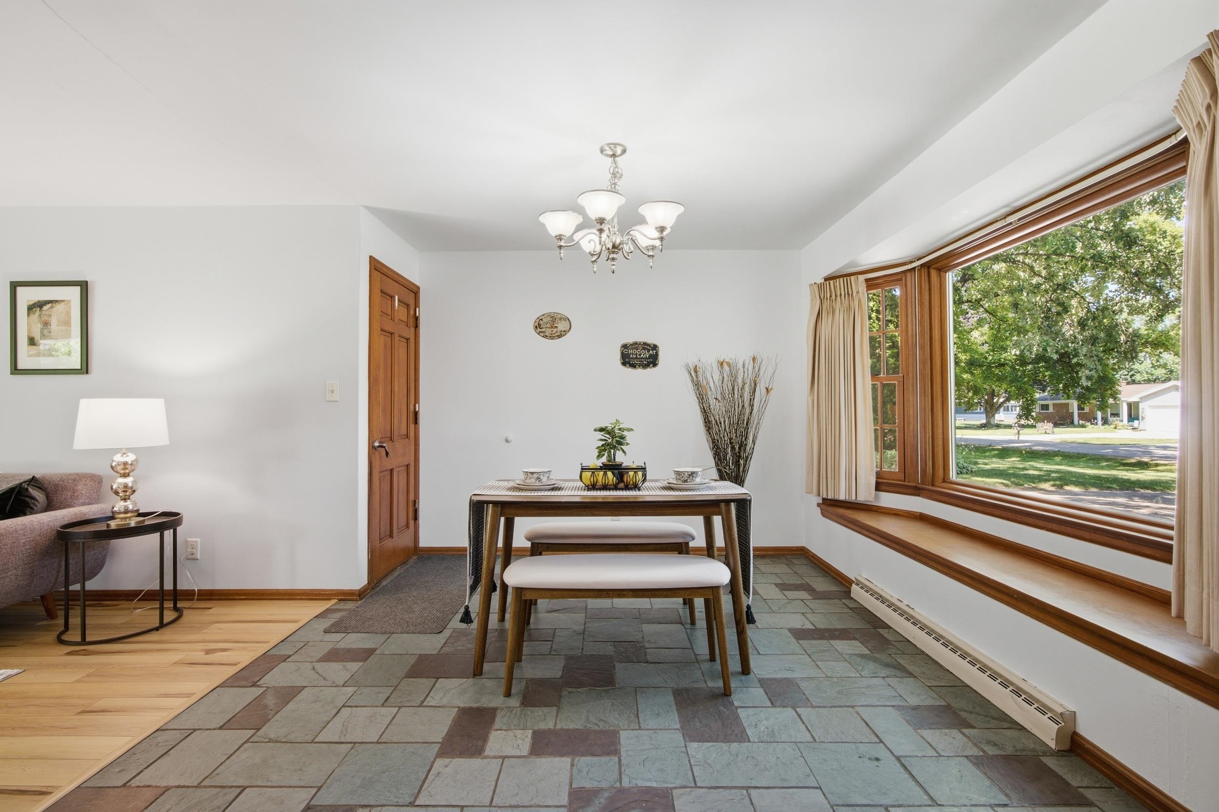 788 FIELDCREST Drive