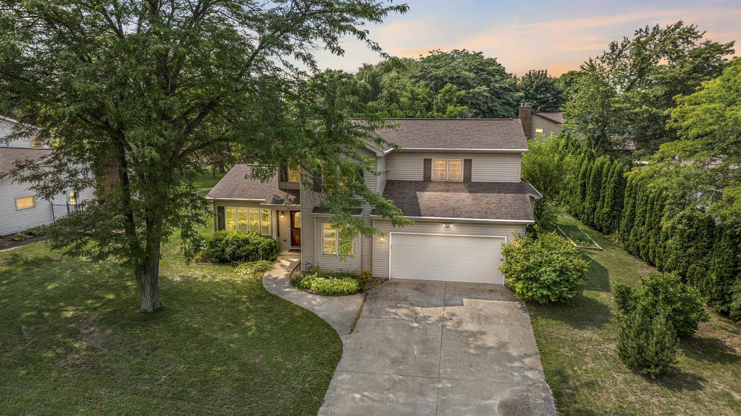 1325 S WESTHAVEN Drive