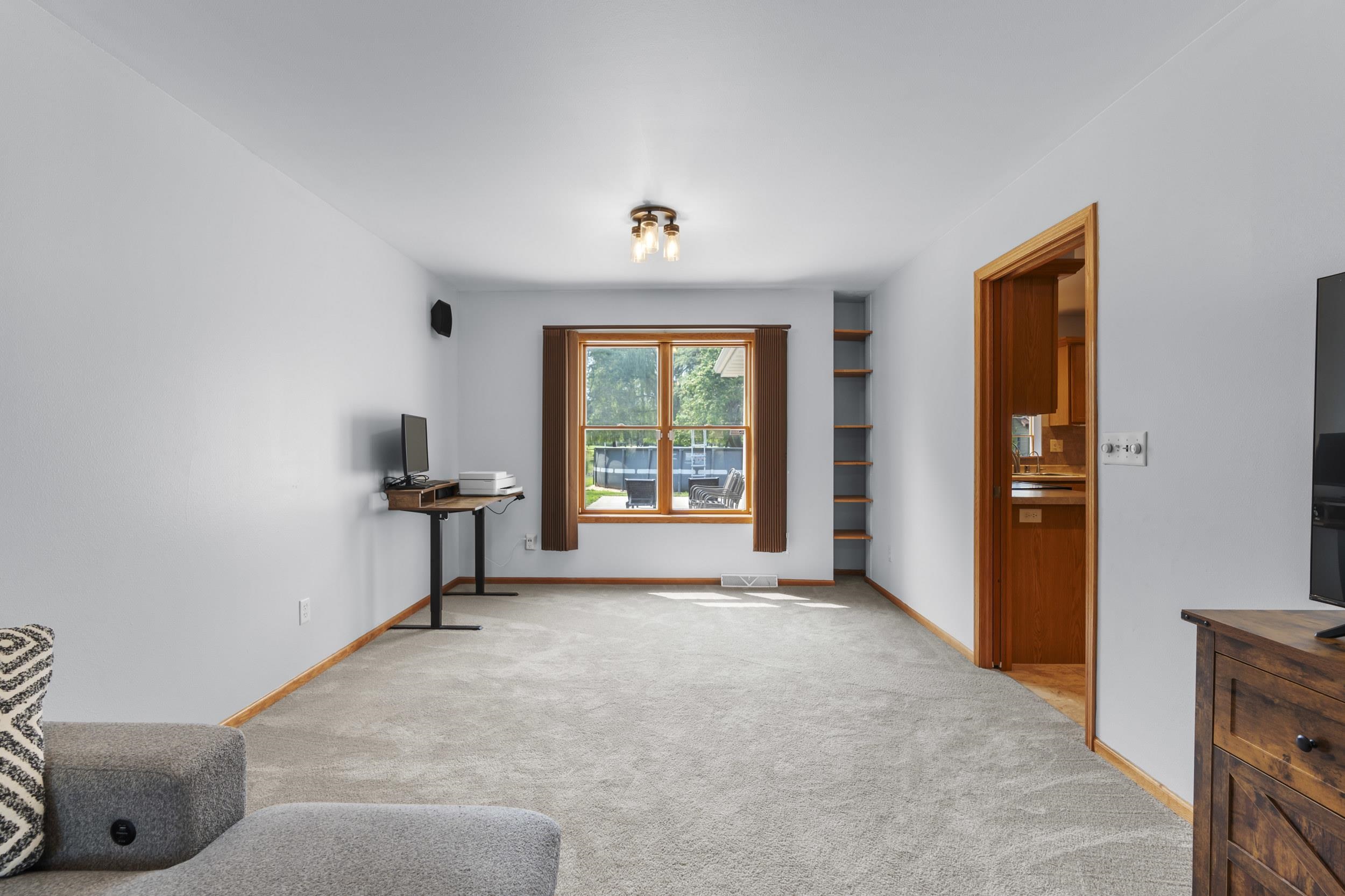 1325 S WESTHAVEN Drive