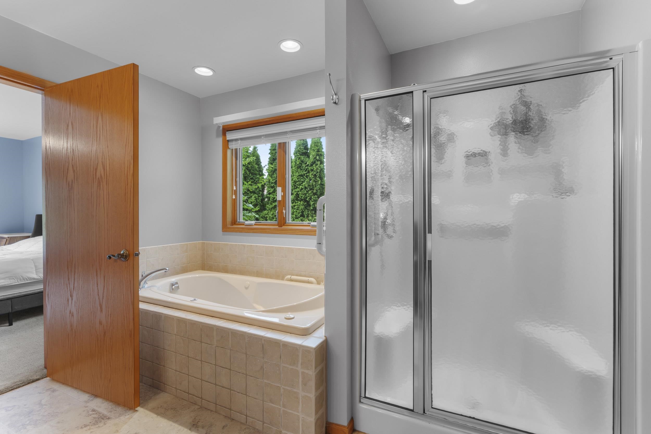 1325 S WESTHAVEN Drive